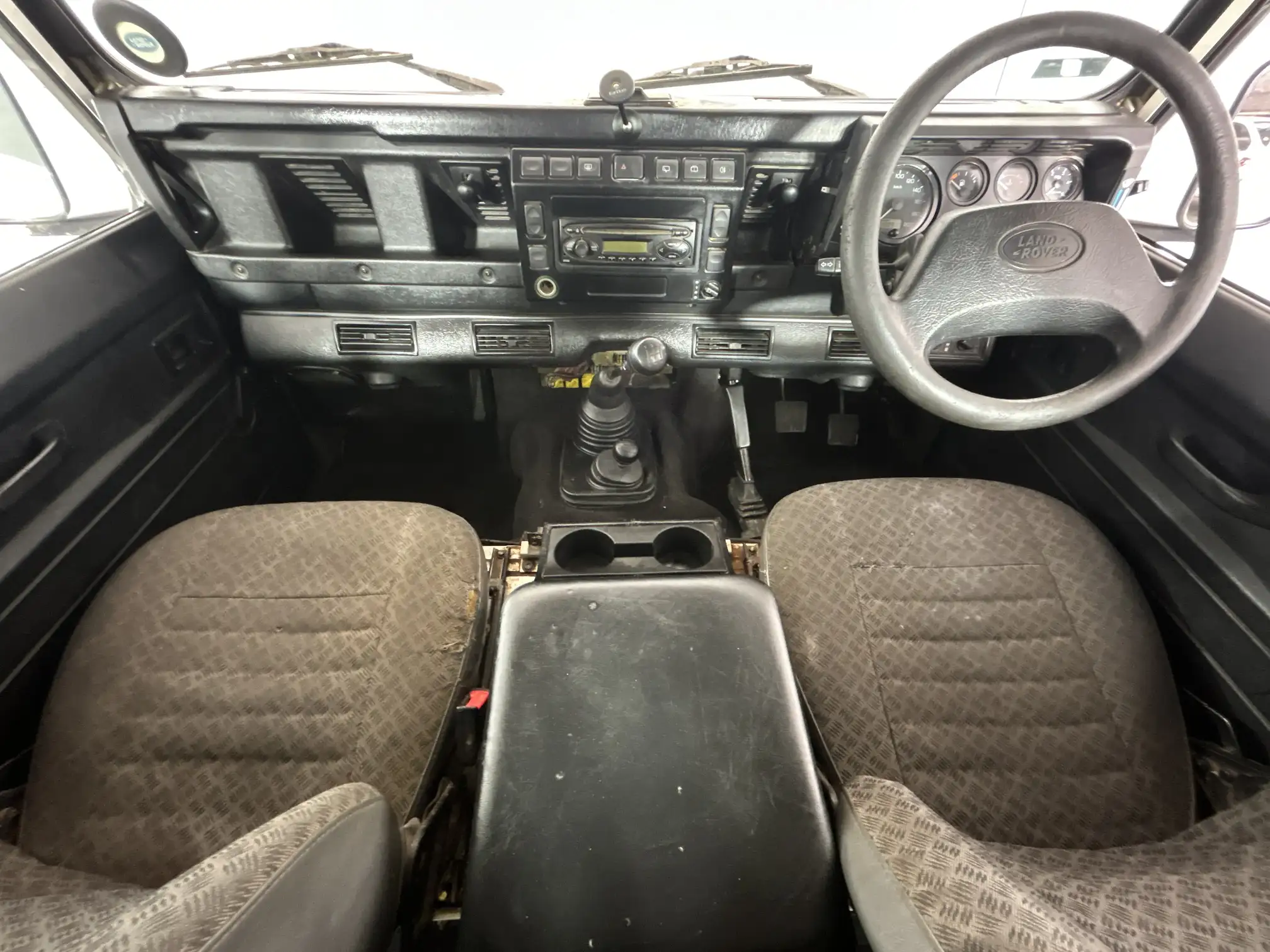 Land Rover Defender 110