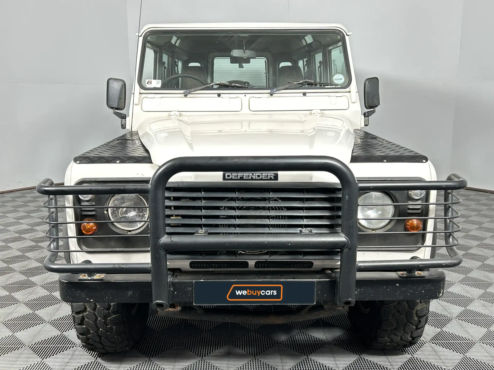 Land Rover Defender 110