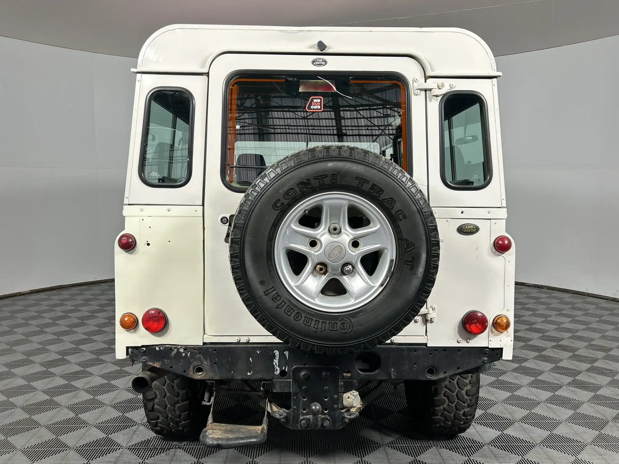 Land Rover Defender 110
