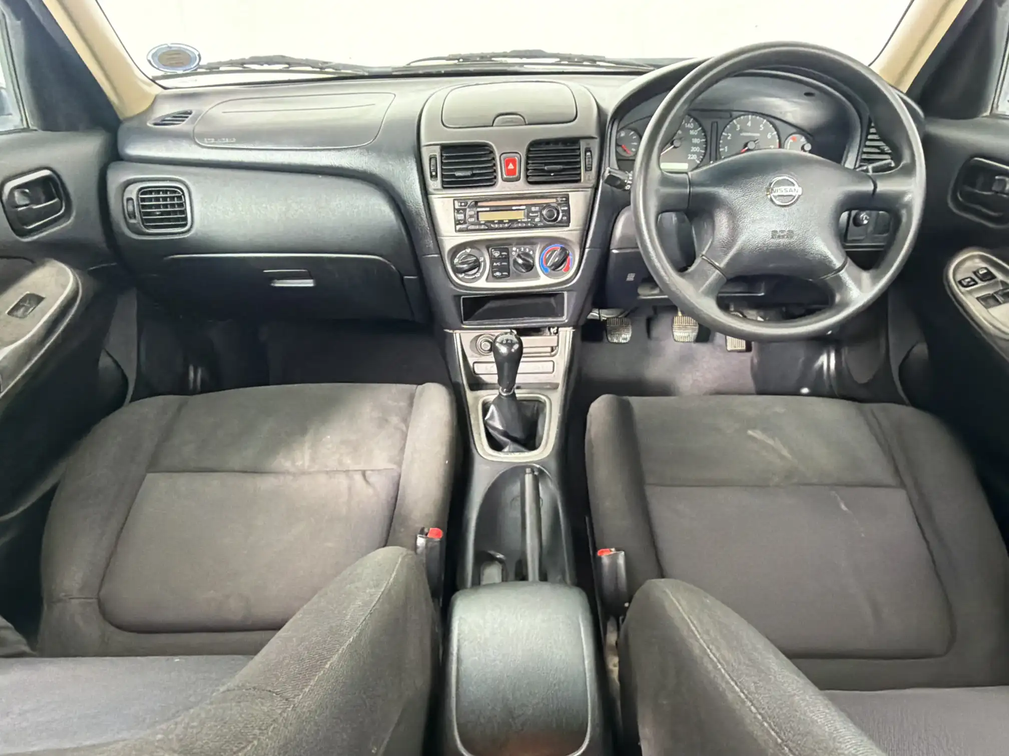 Nissan Almera