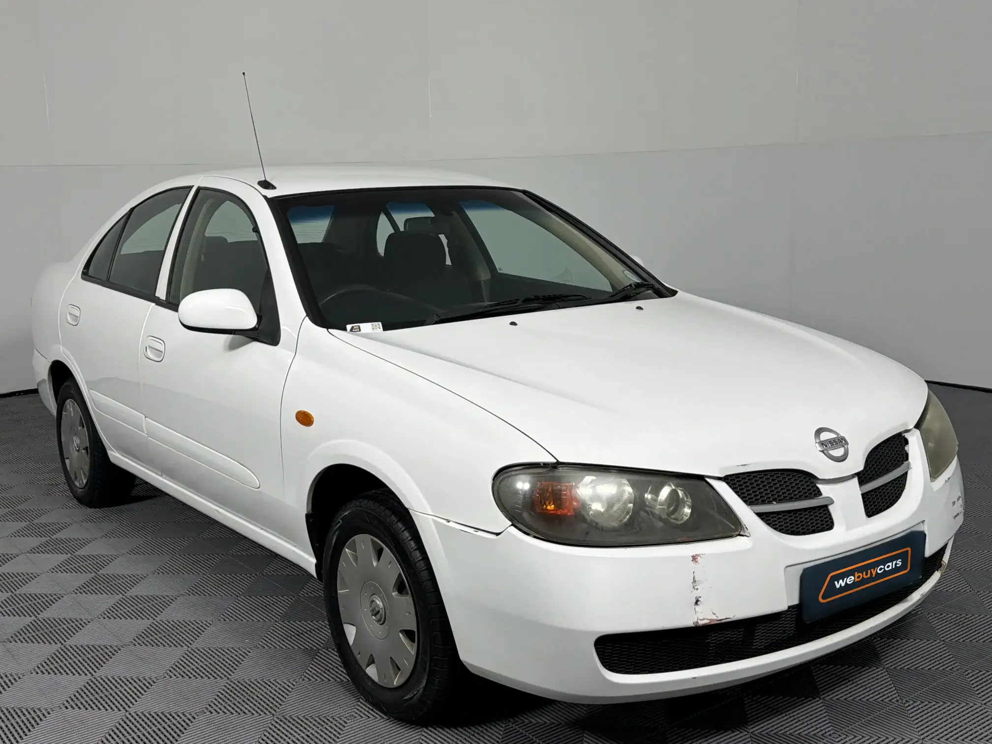 Nissan Almera