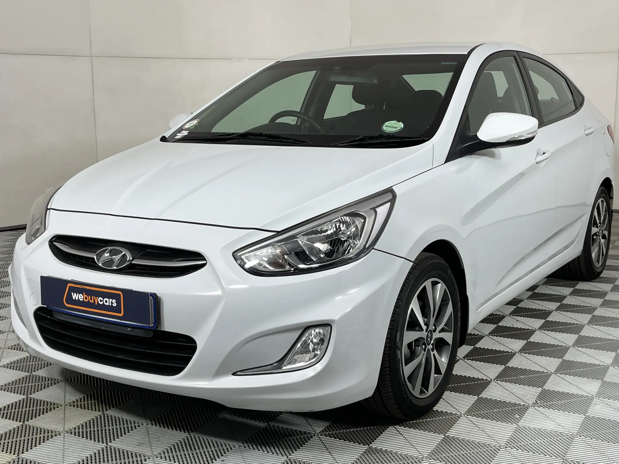 2017 Hyundai Accent 1.6 Gls/fluid Auto