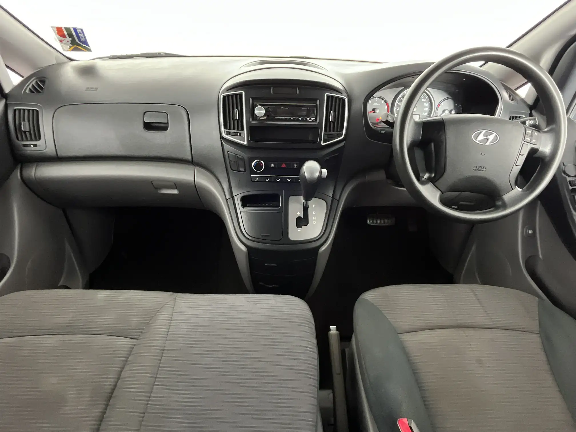 Hyundai H-1