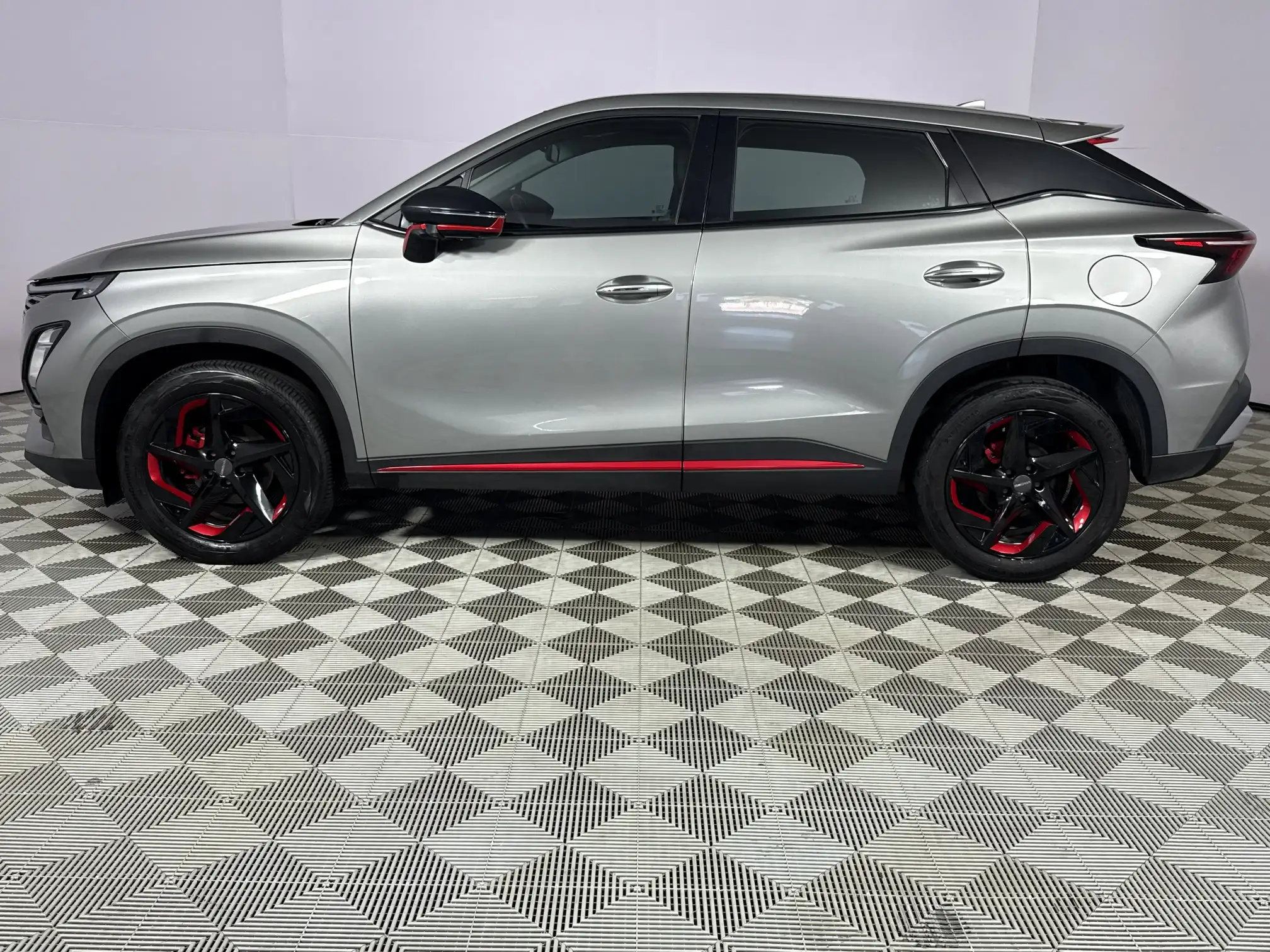 Chery Omoda