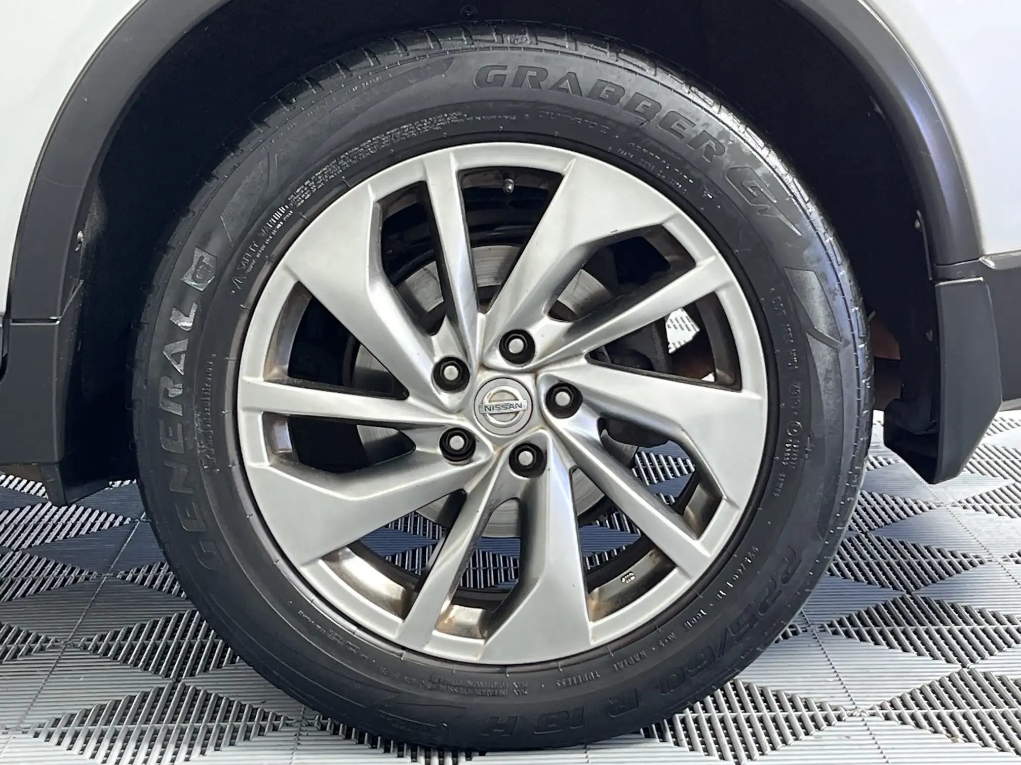 Nissan X Trail