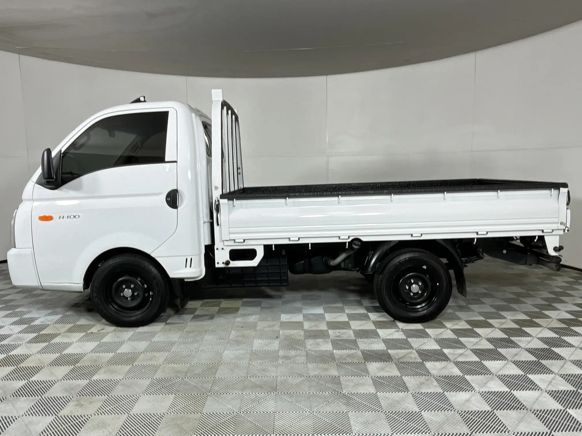 Hyundai H100