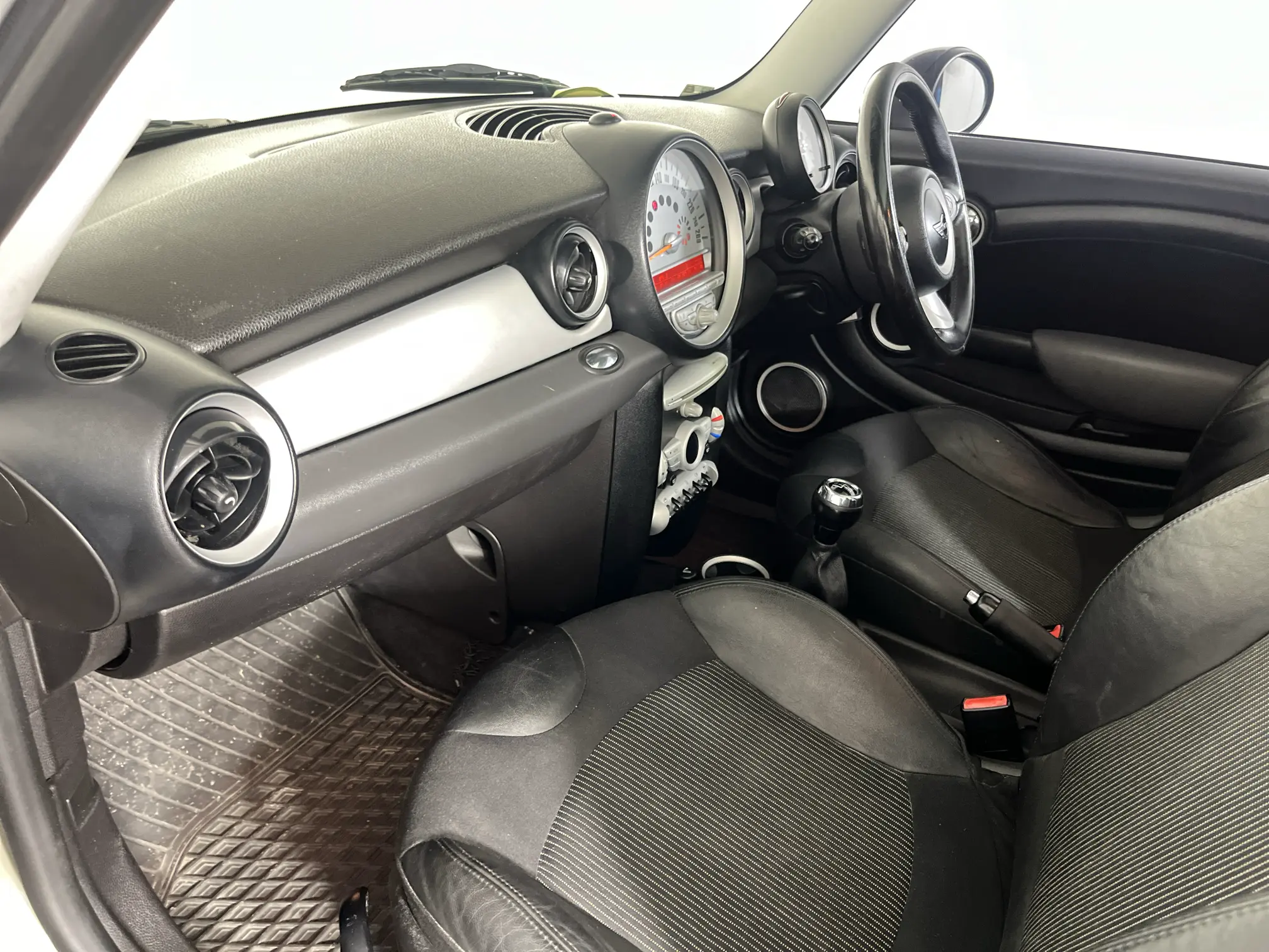 Used 2010 Mini Cooper S 3-Door for sale | WeBuyCars