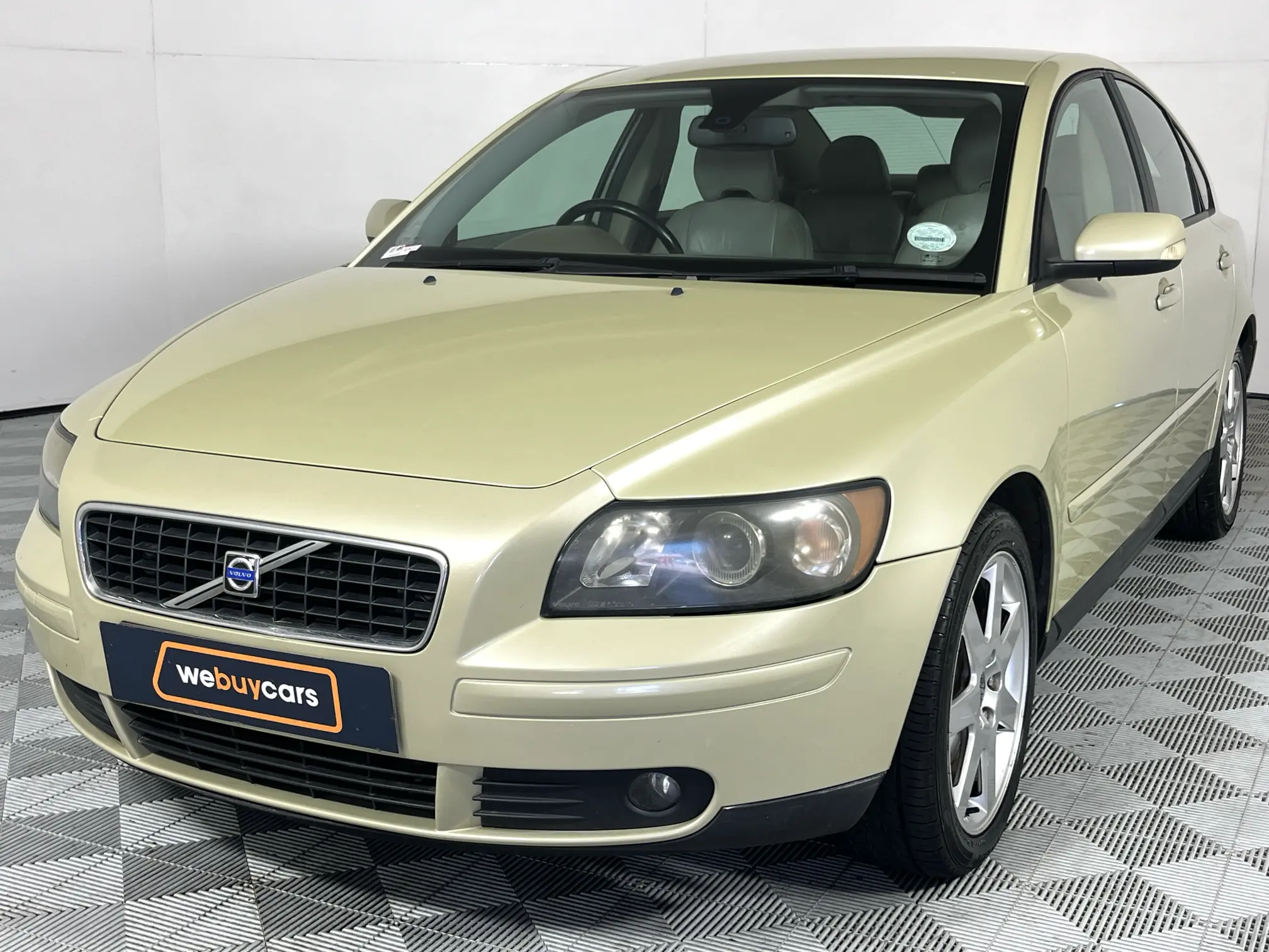 2005 Volvo S40 T5