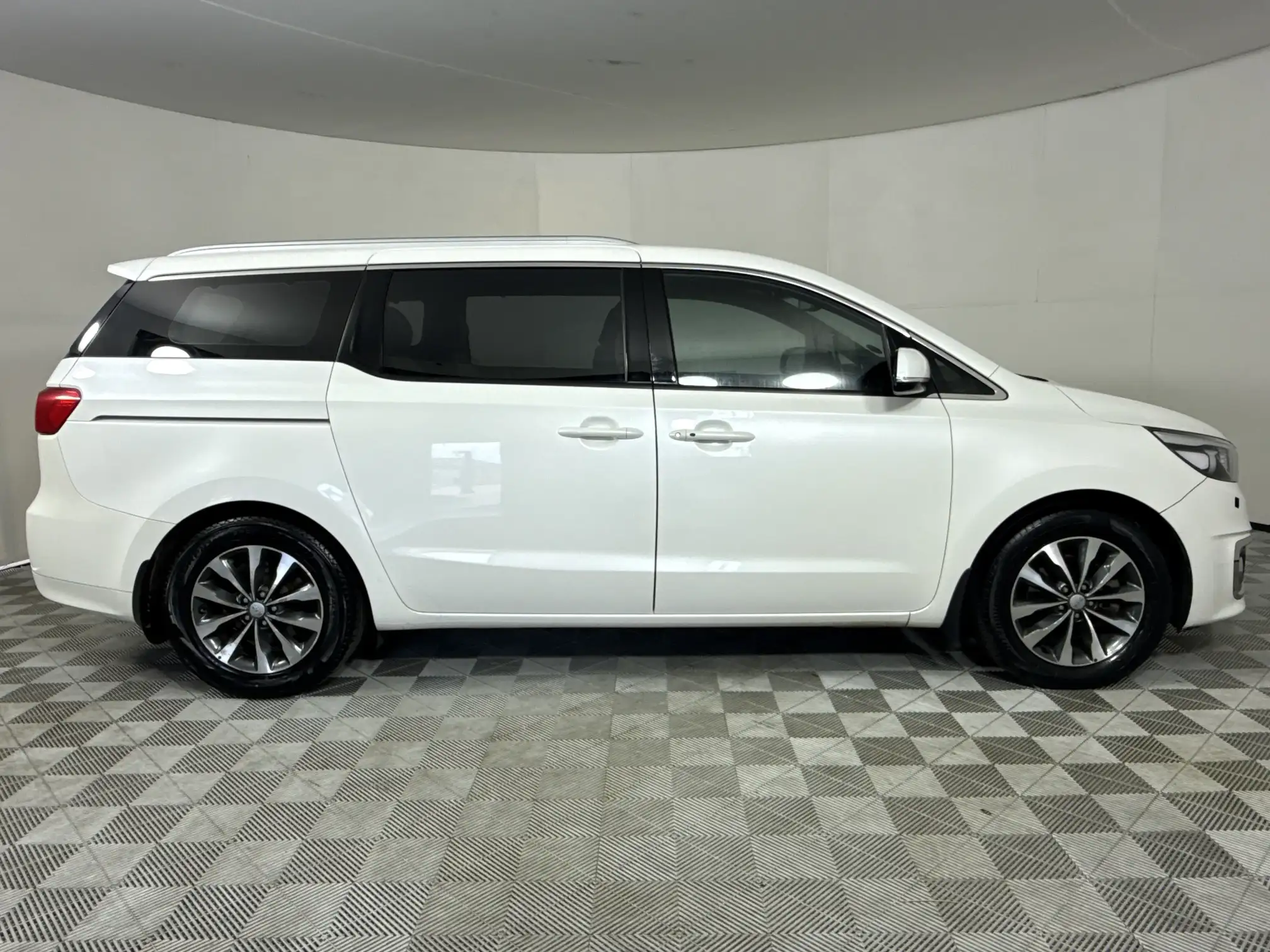 KIA Sedona