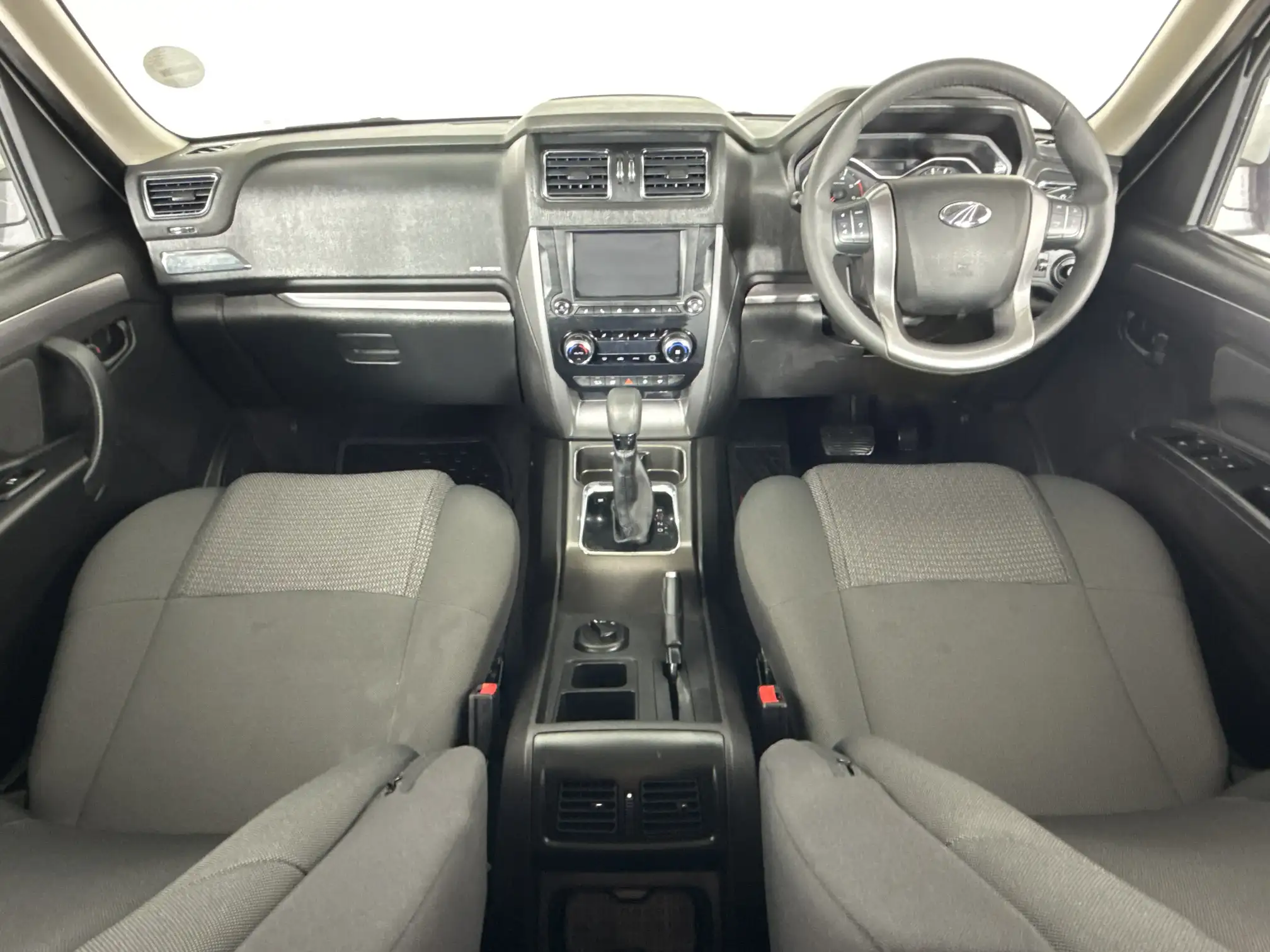 Mahindra PIK UP