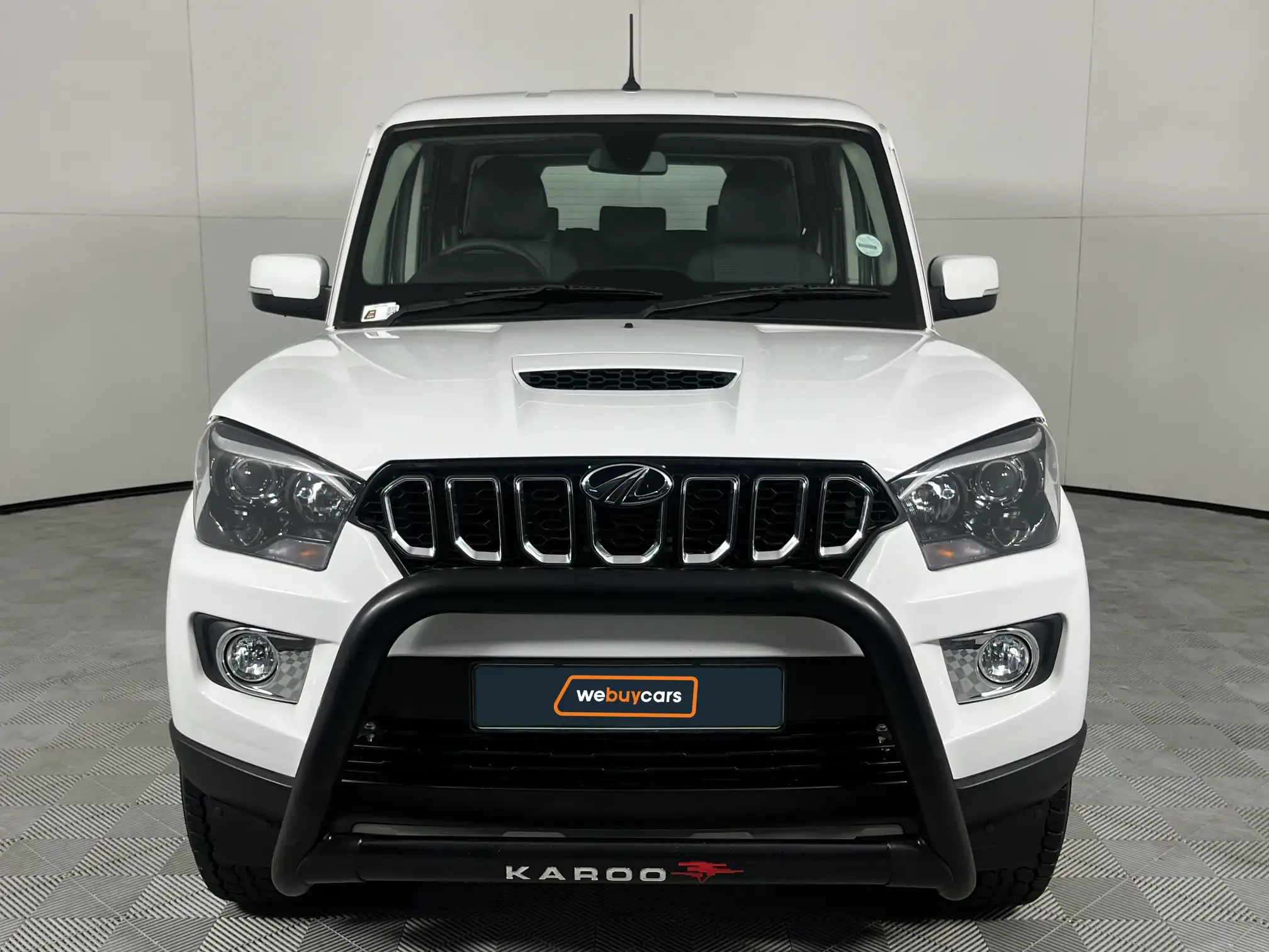 Mahindra PIK UP