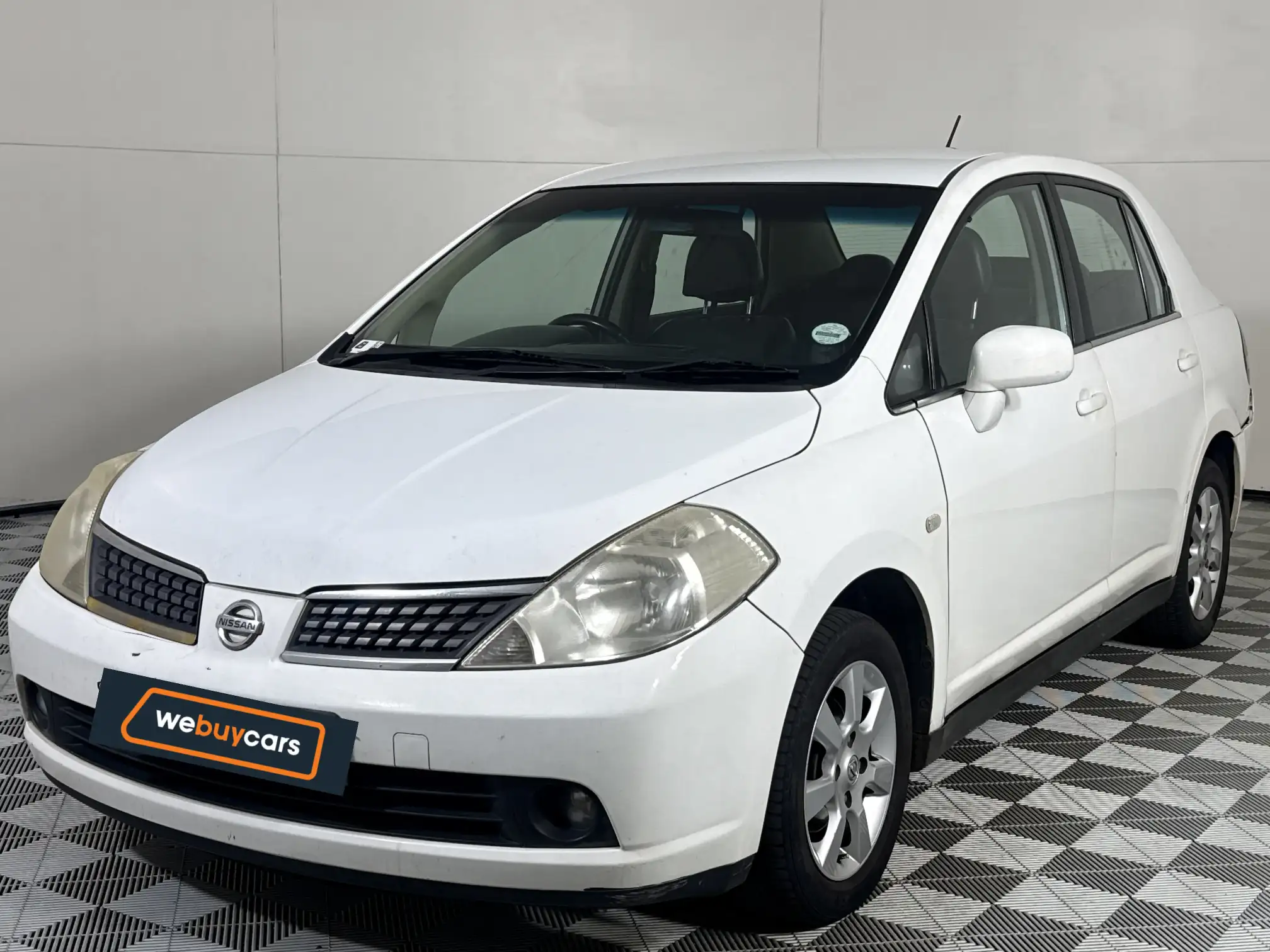 Nissan Tiida