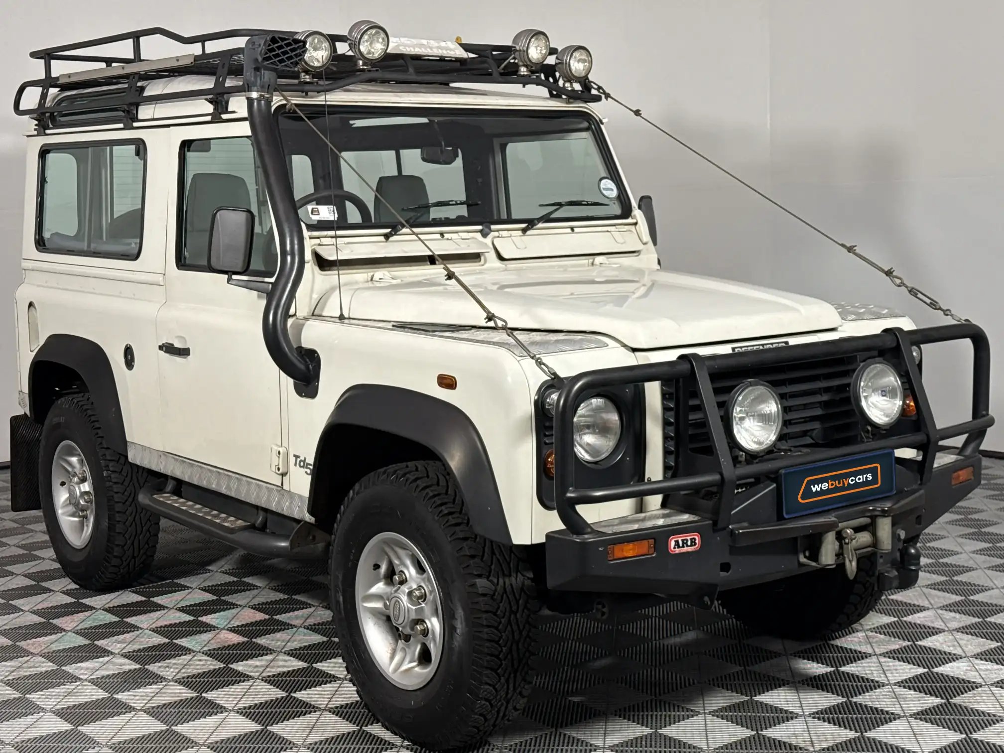 Land Rover Defender 90
