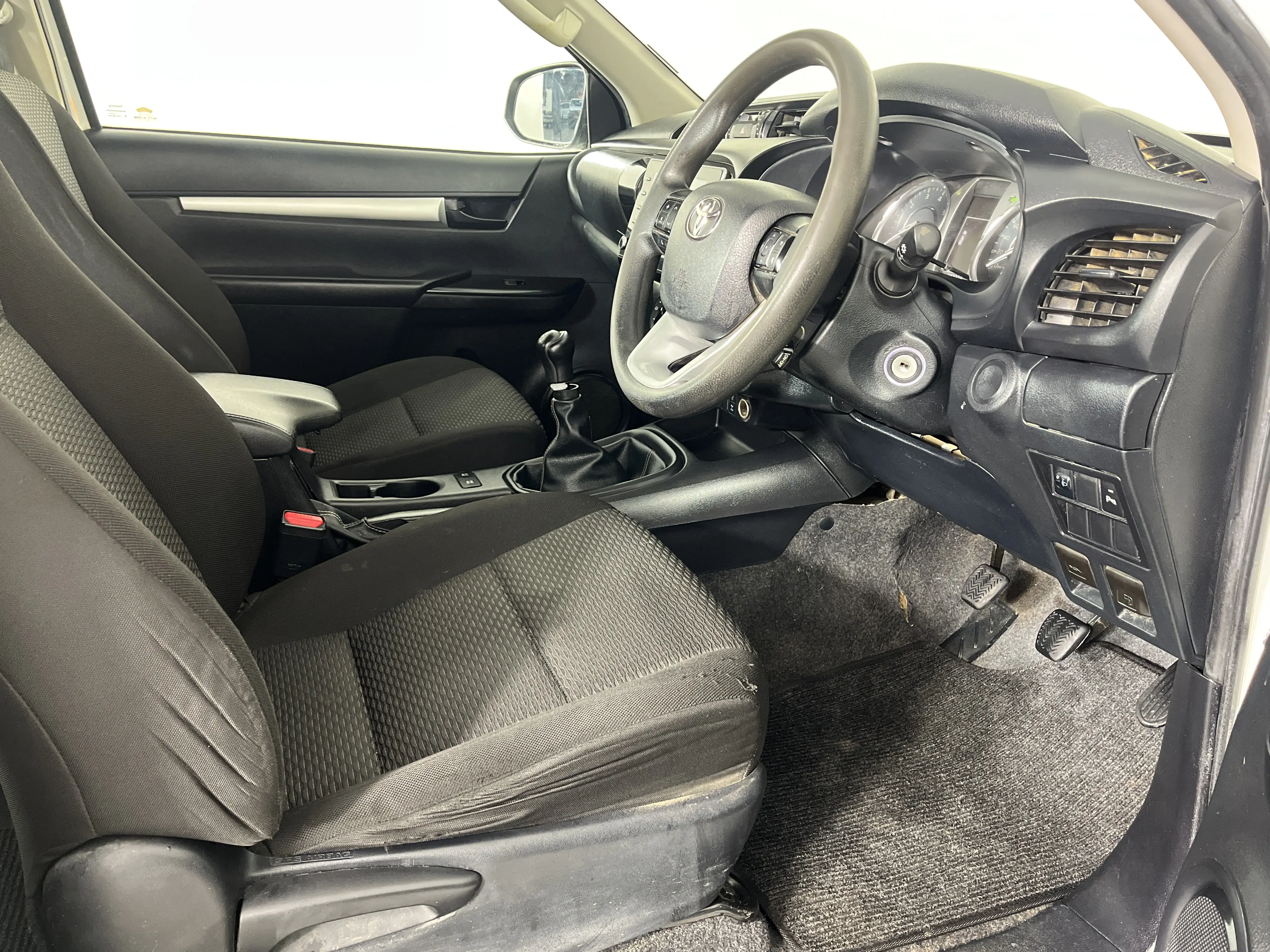 2020 Toyota Hilux 2.4 Gd-6 RB Raider Pick Up E/cab, photo 4