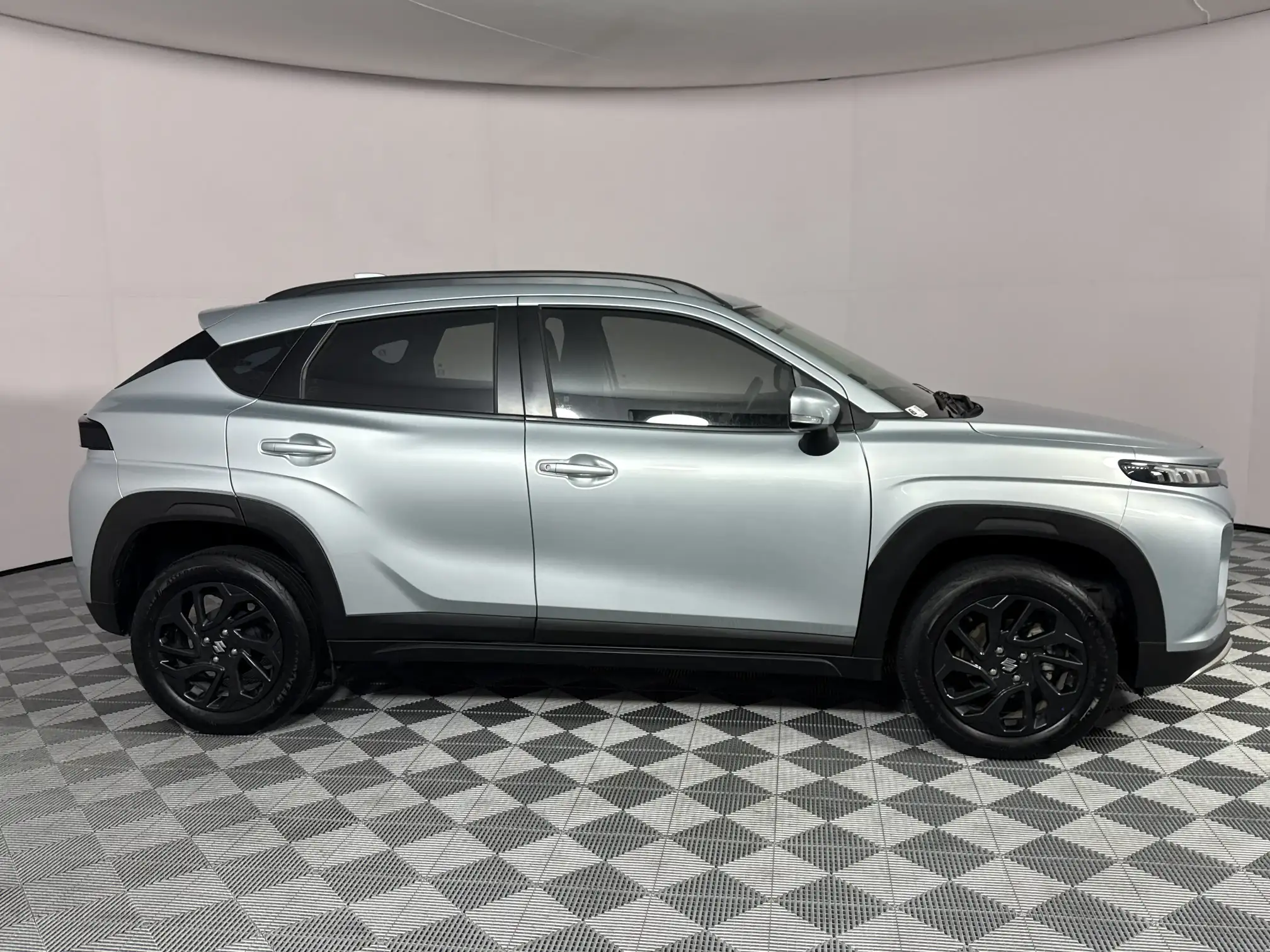Suzuki Fronx