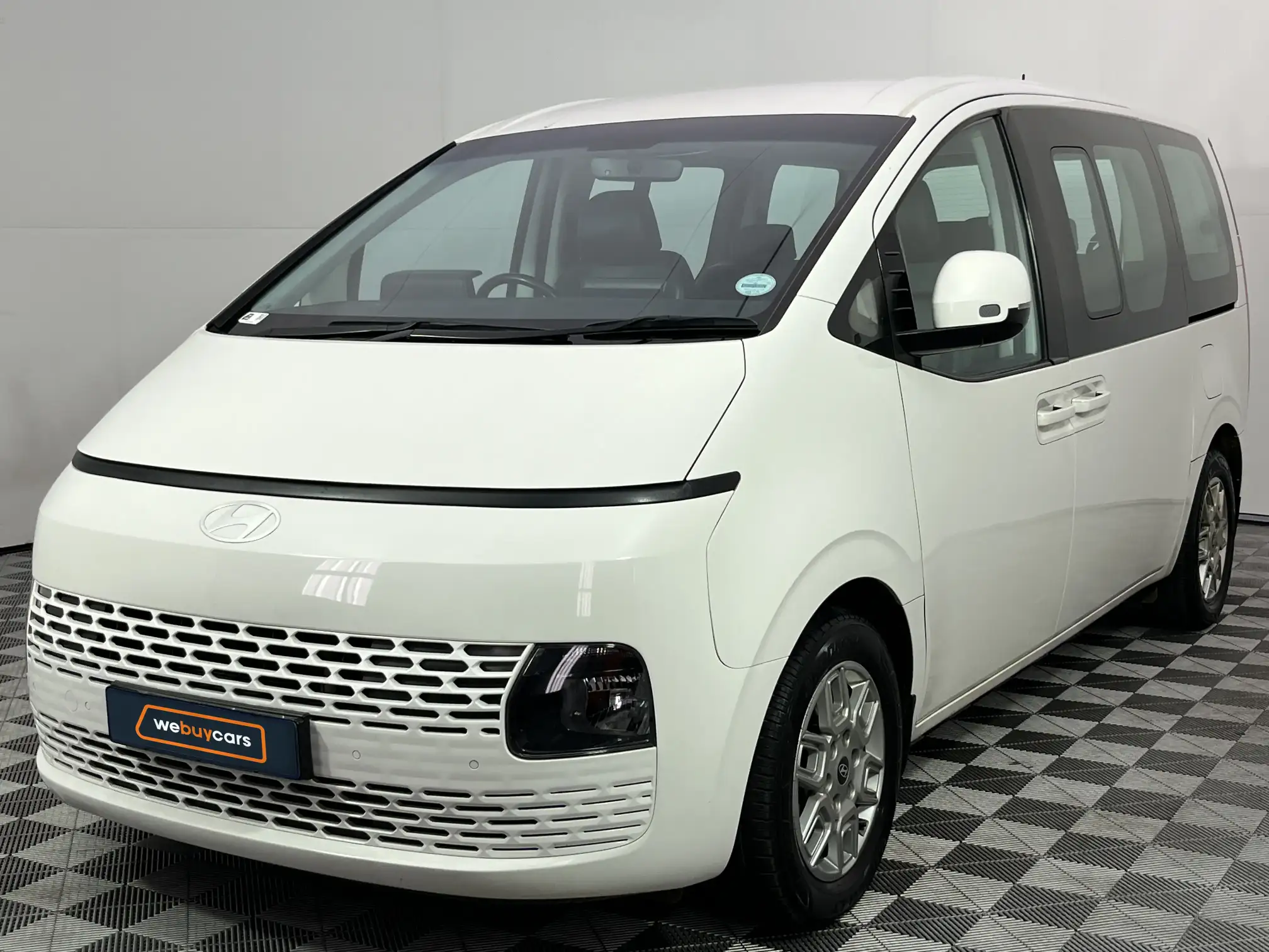 2024 Hyundai Staria