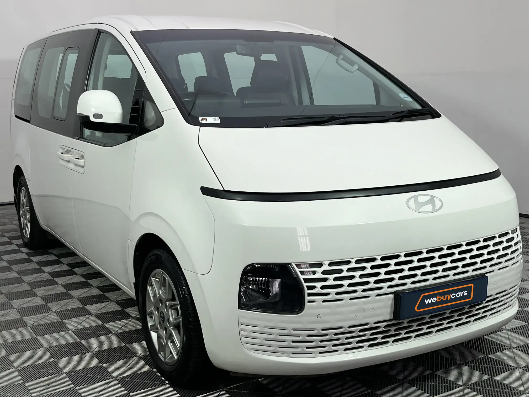Hyundai Staria