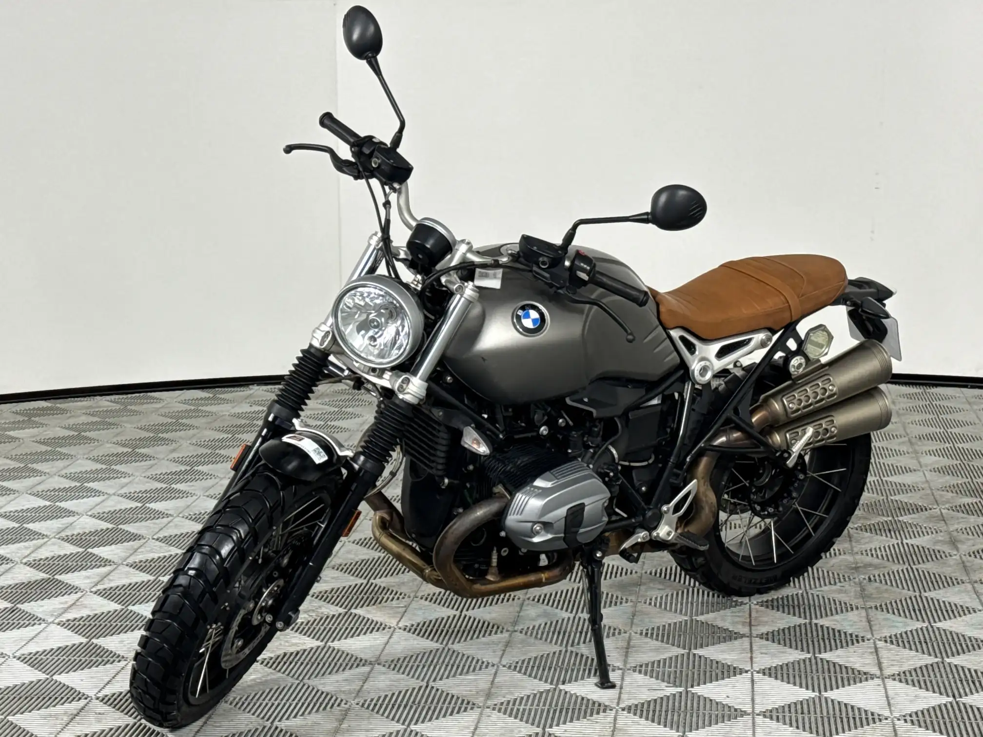 BMW R Series