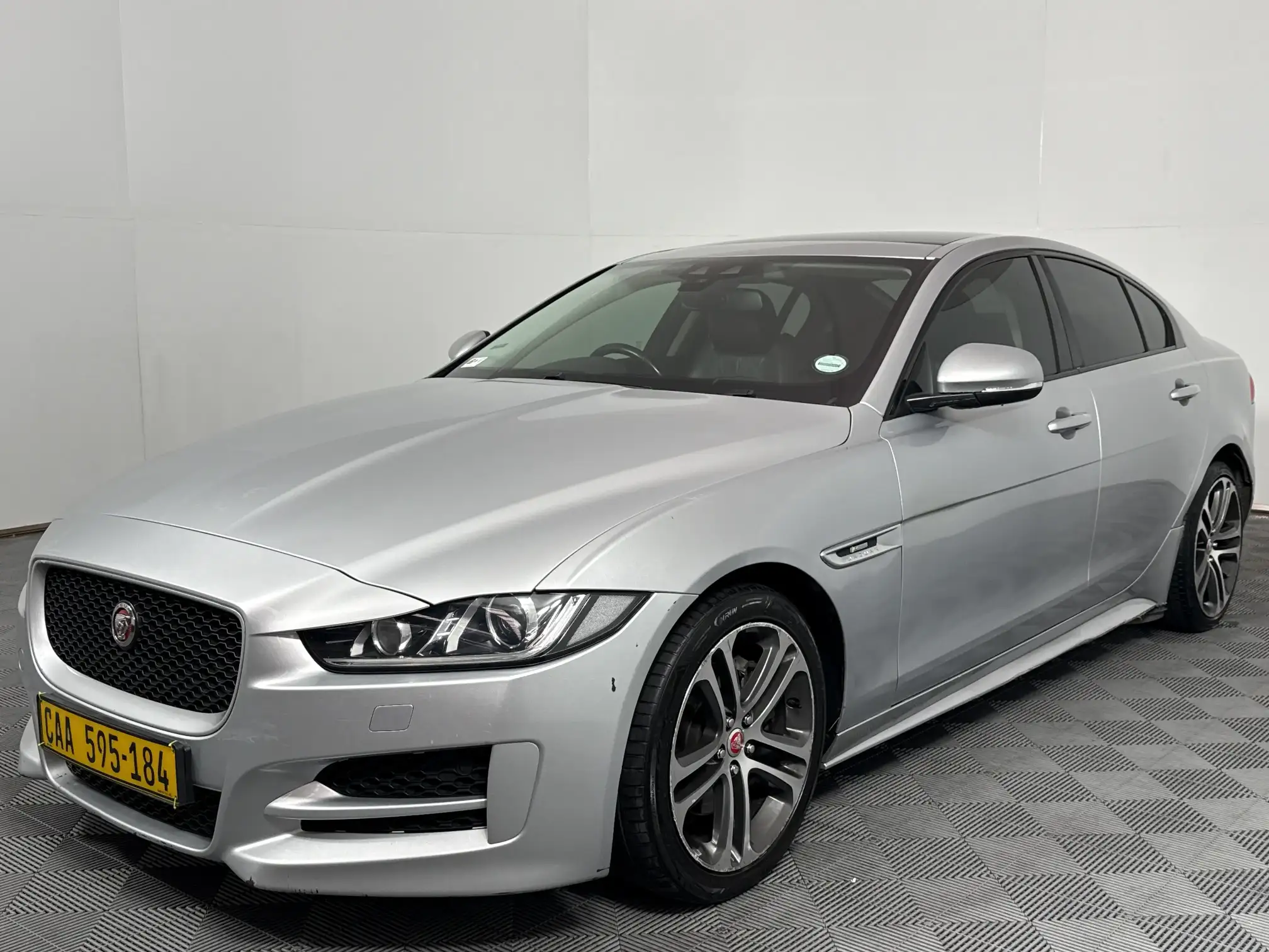 2017 Jaguar XE