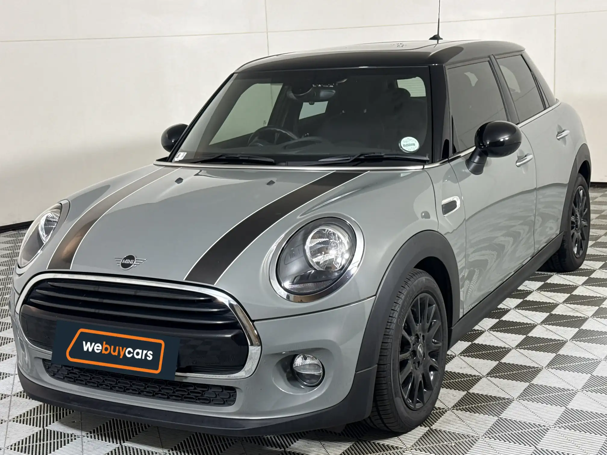 Mini Cooper 5DR
