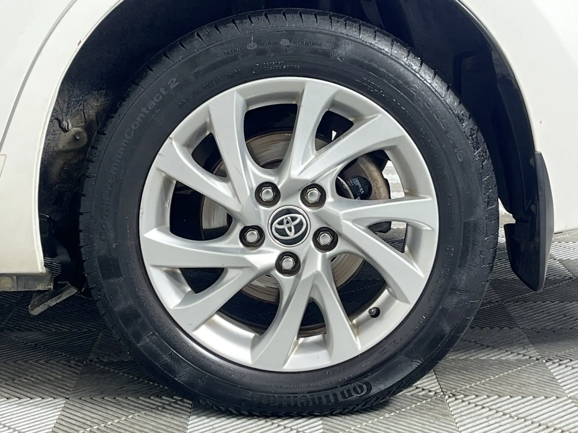 Toyota Corolla Quest