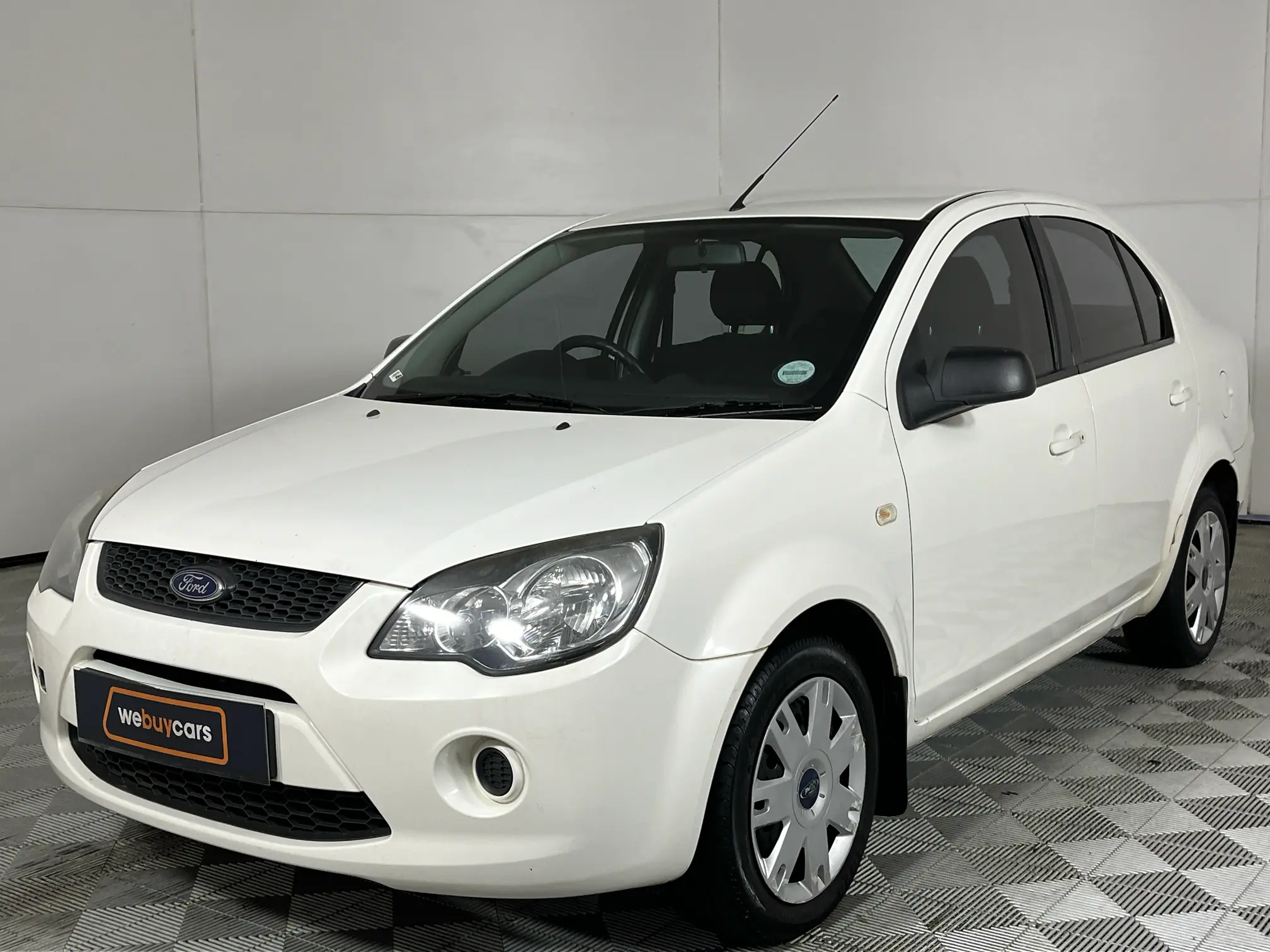2012 Ford Ikon 1.6 Trend