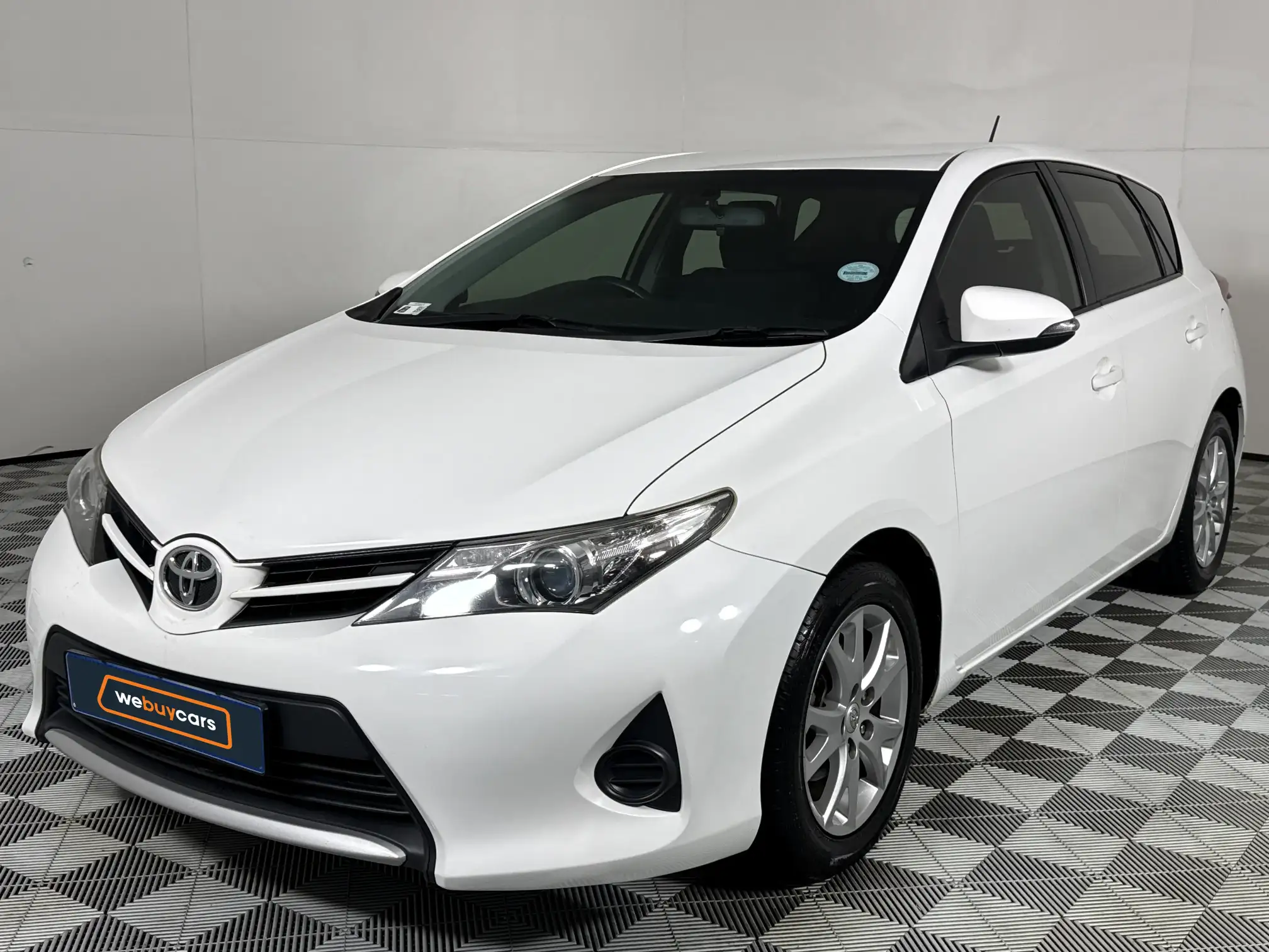 2014 Toyota Auris