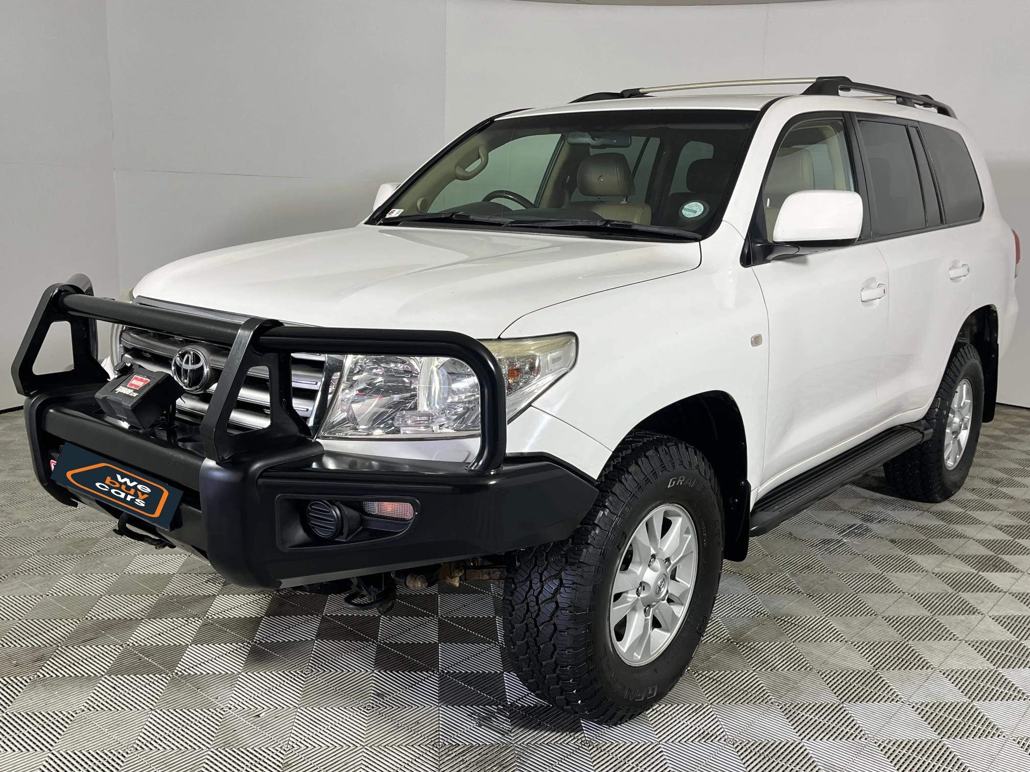 Toyota Land Cruiser 200 VX V8 Auto