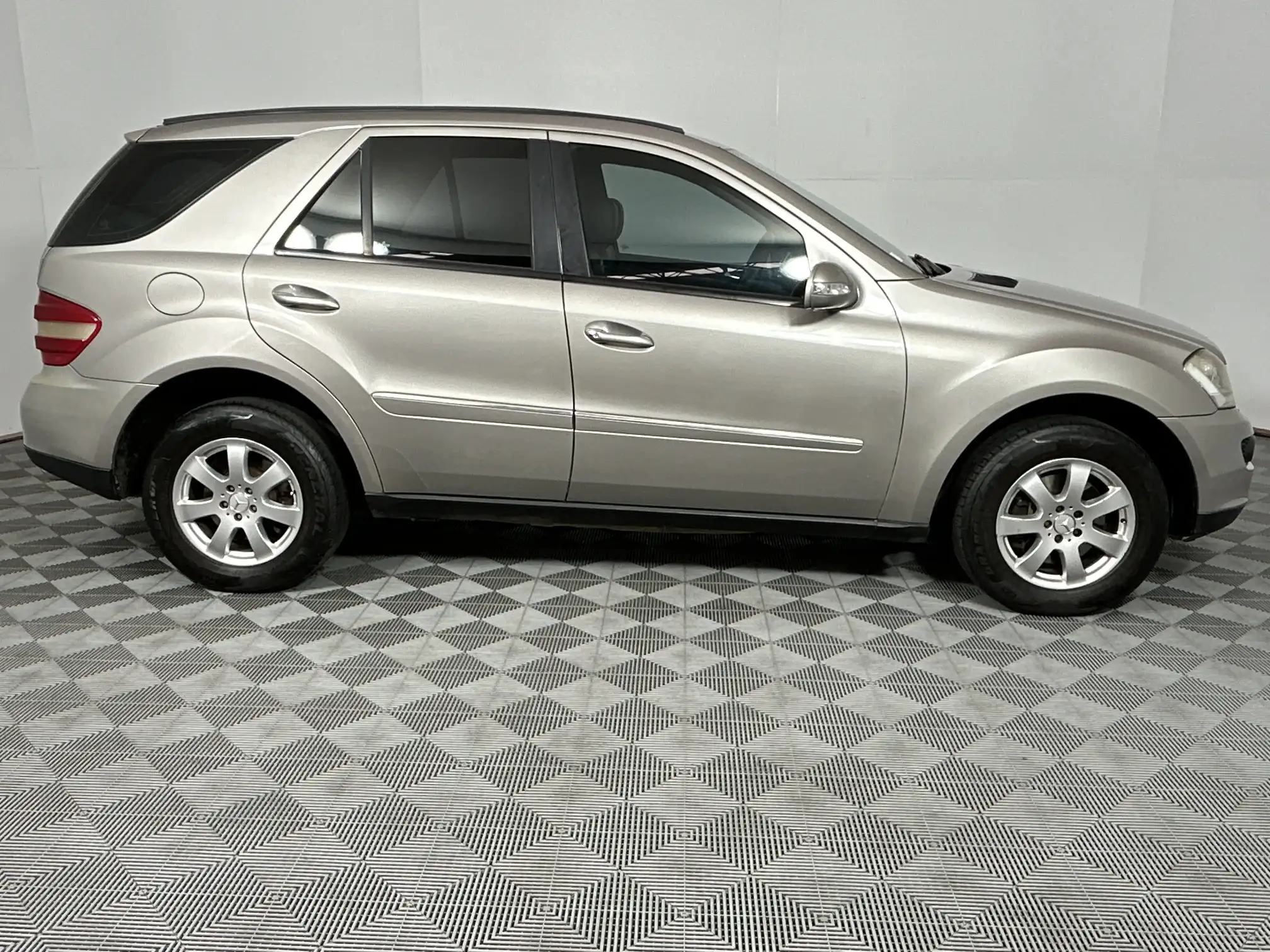 Mercedes-Benz M Class