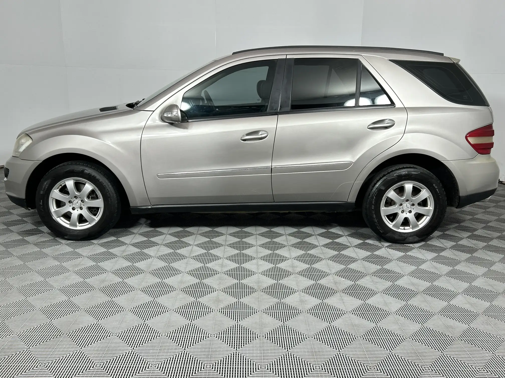 Mercedes-Benz M Class
