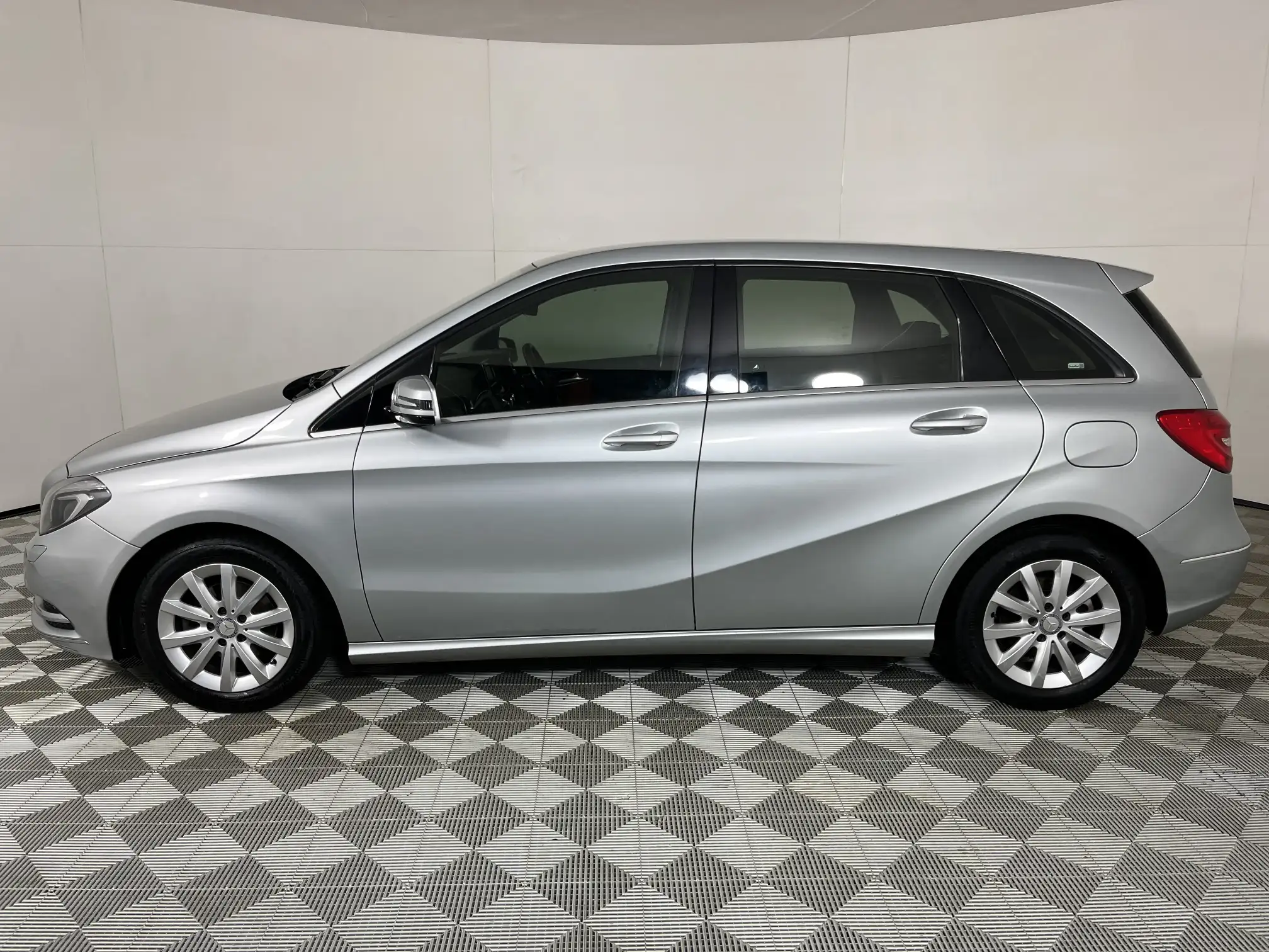 Mercedes-Benz B Class