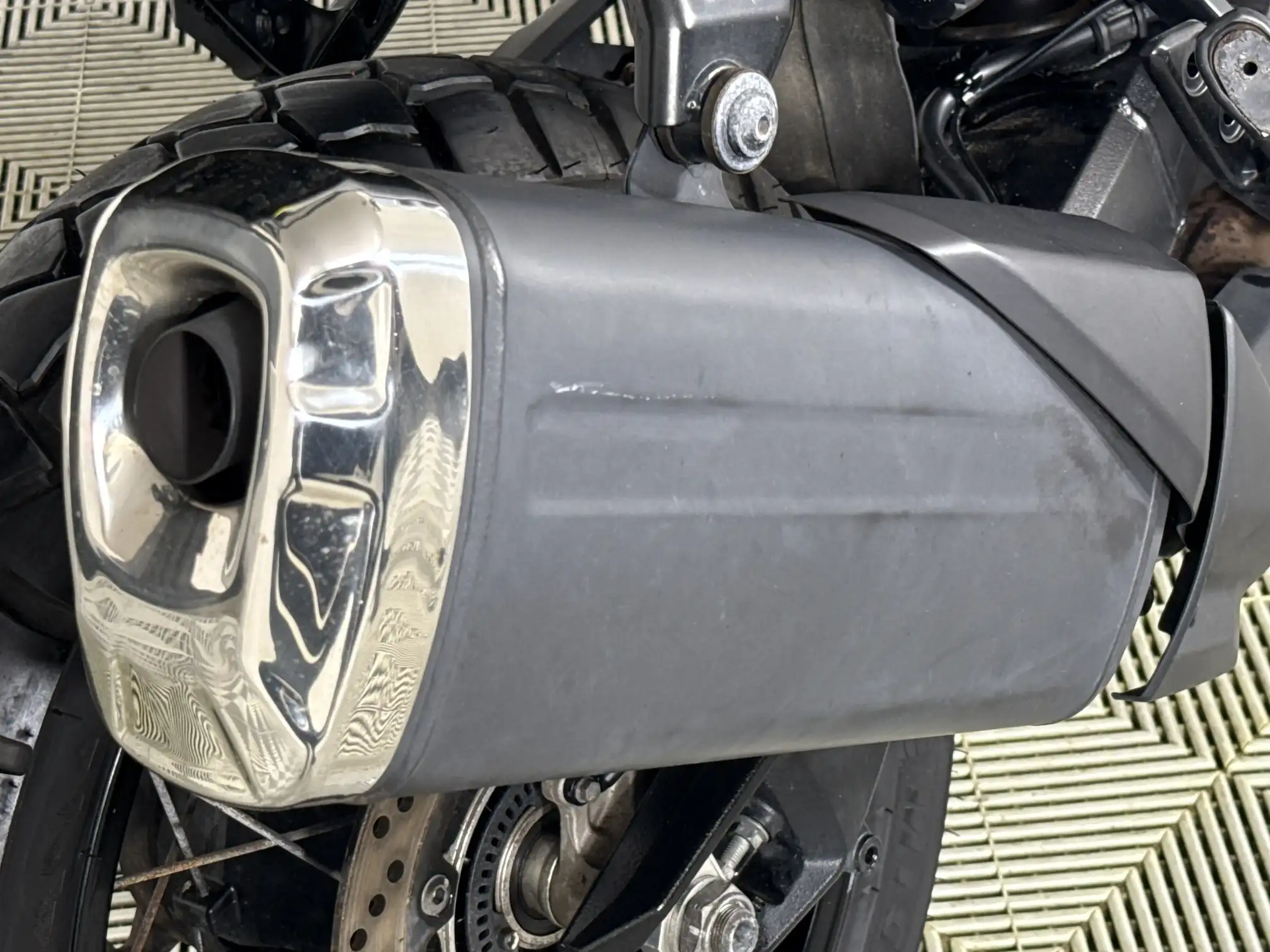 Suzuki 800