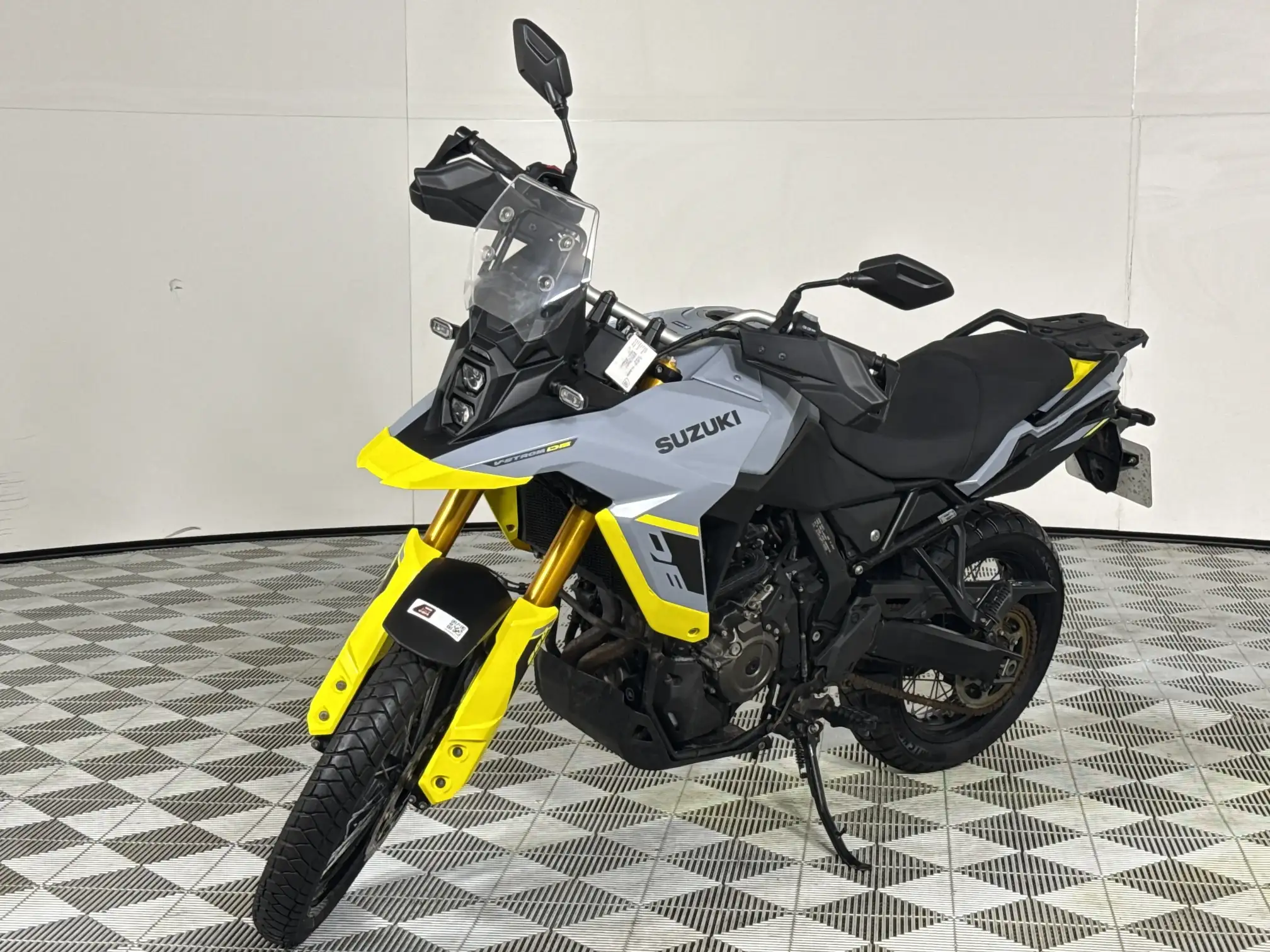 Suzuki 800