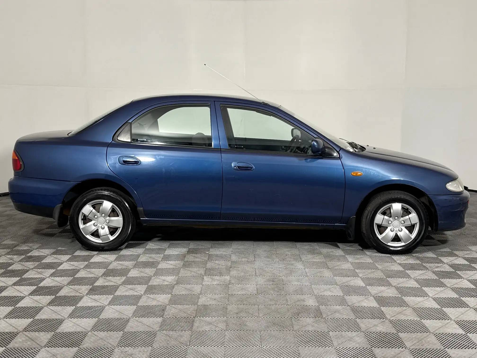 Mazda Etude