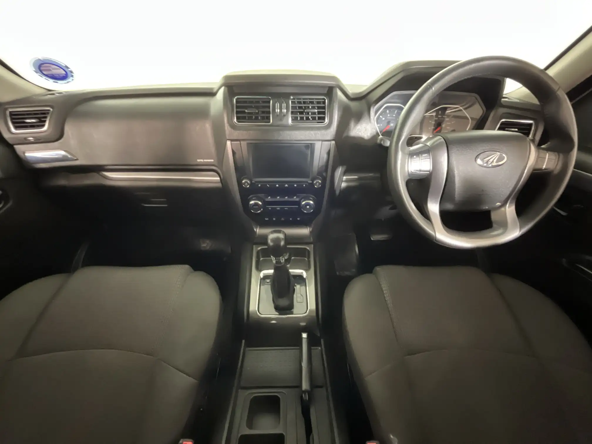 Mahindra PIK UP