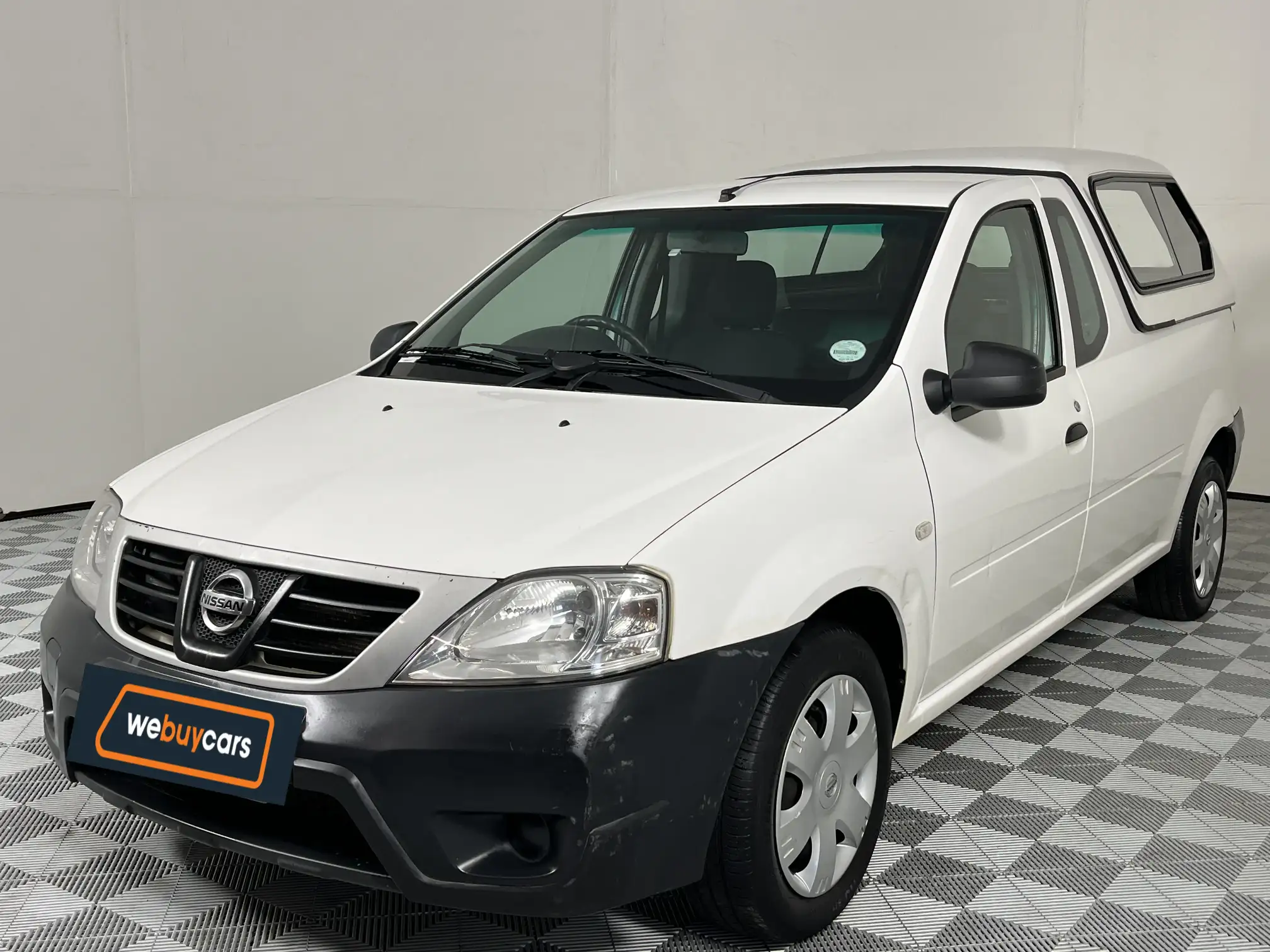 Nissan NP200
