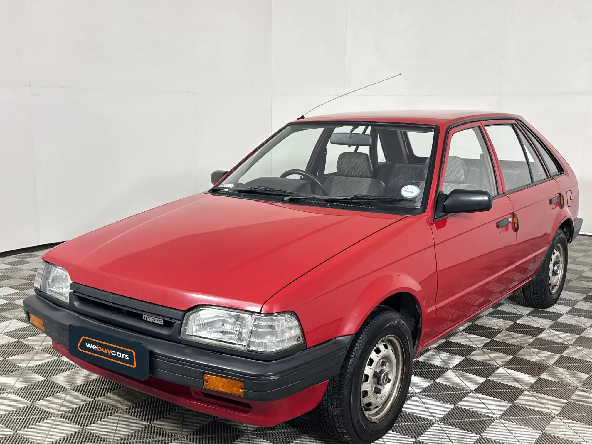 1996 Mazda 323