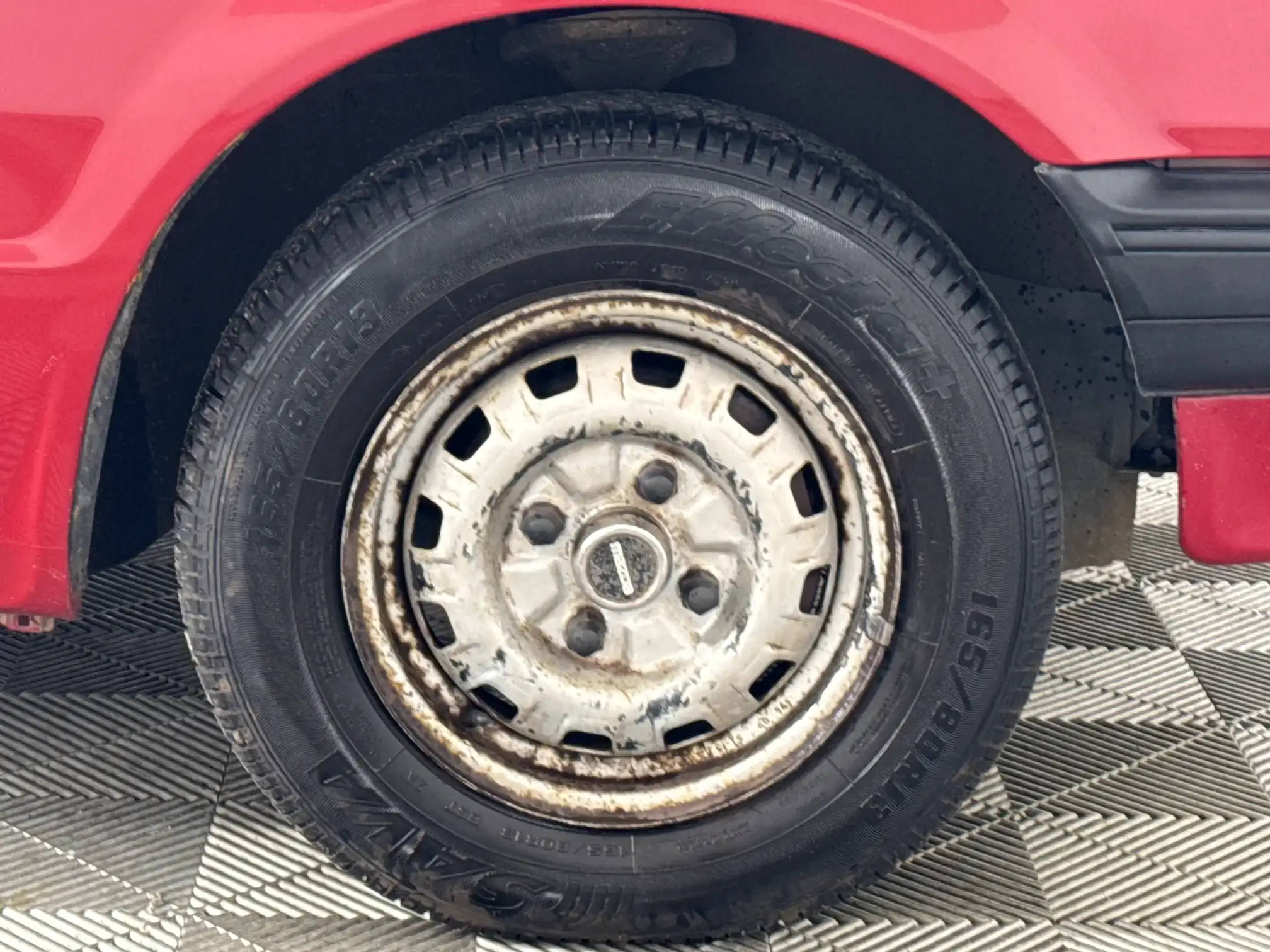Mazda 323
