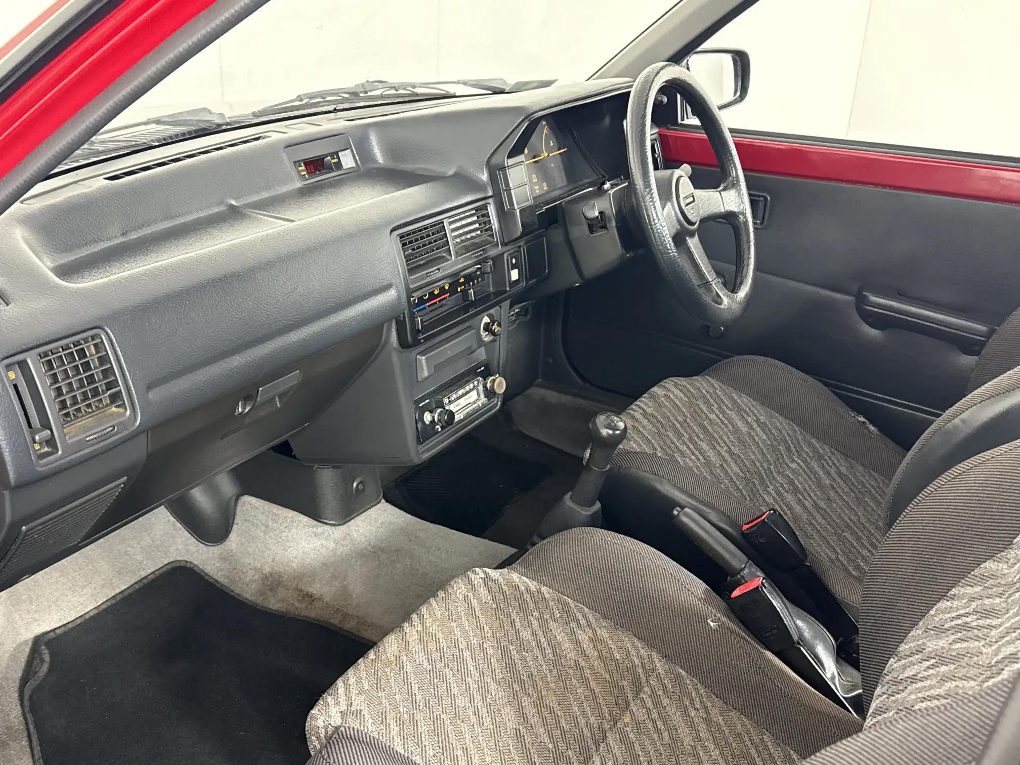 Mazda 323