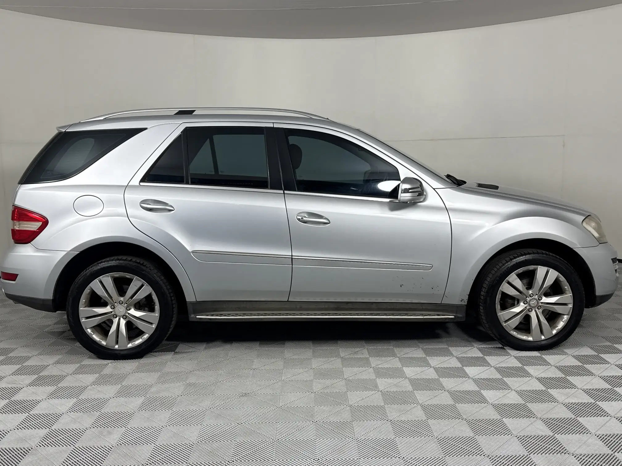 Mercedes-Benz M Class