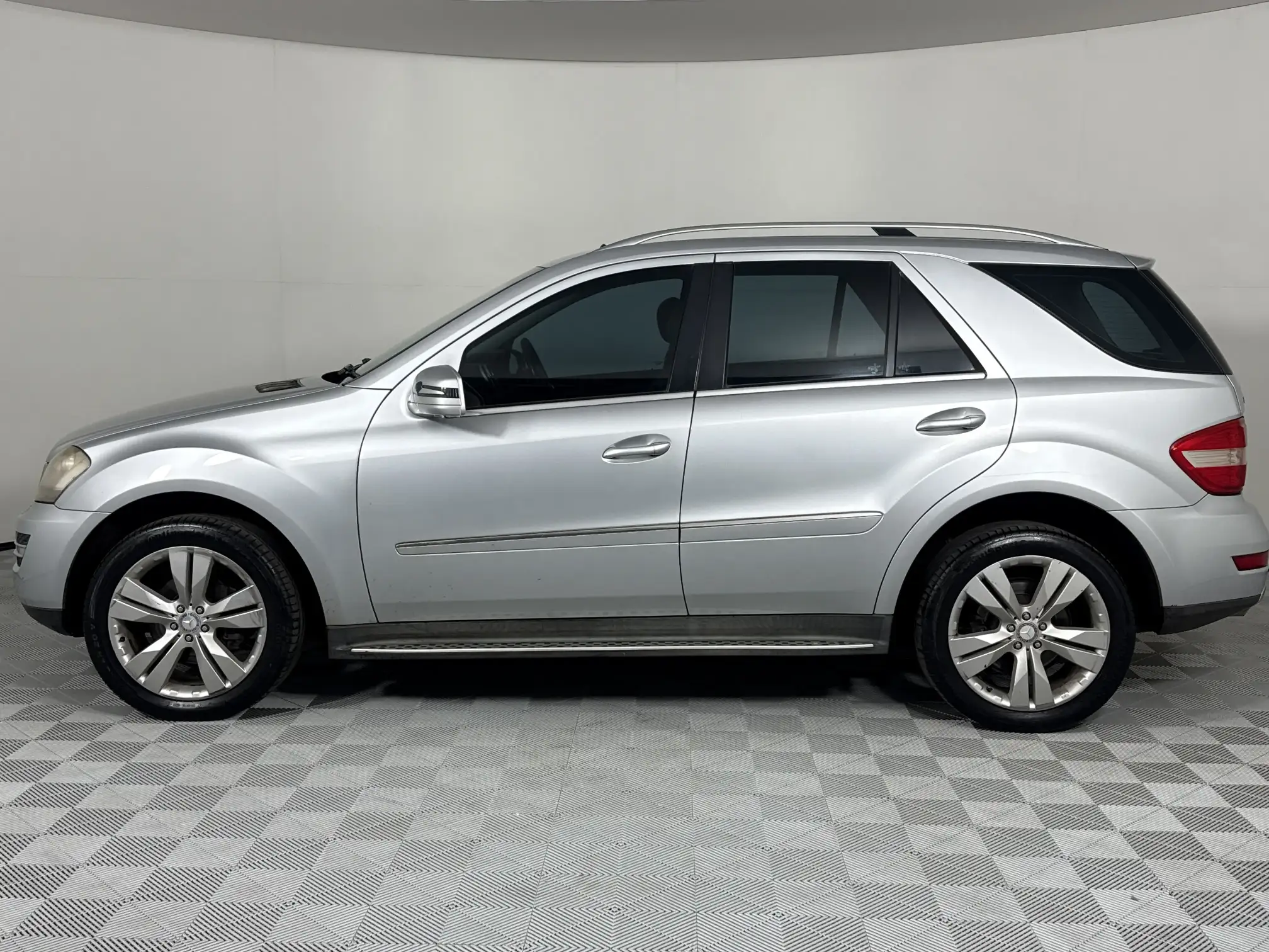 Mercedes-Benz M Class