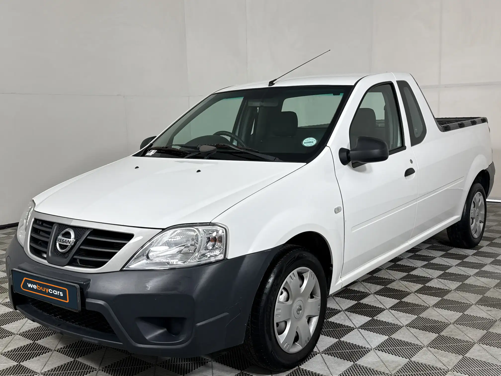 2019 Nissan NP200