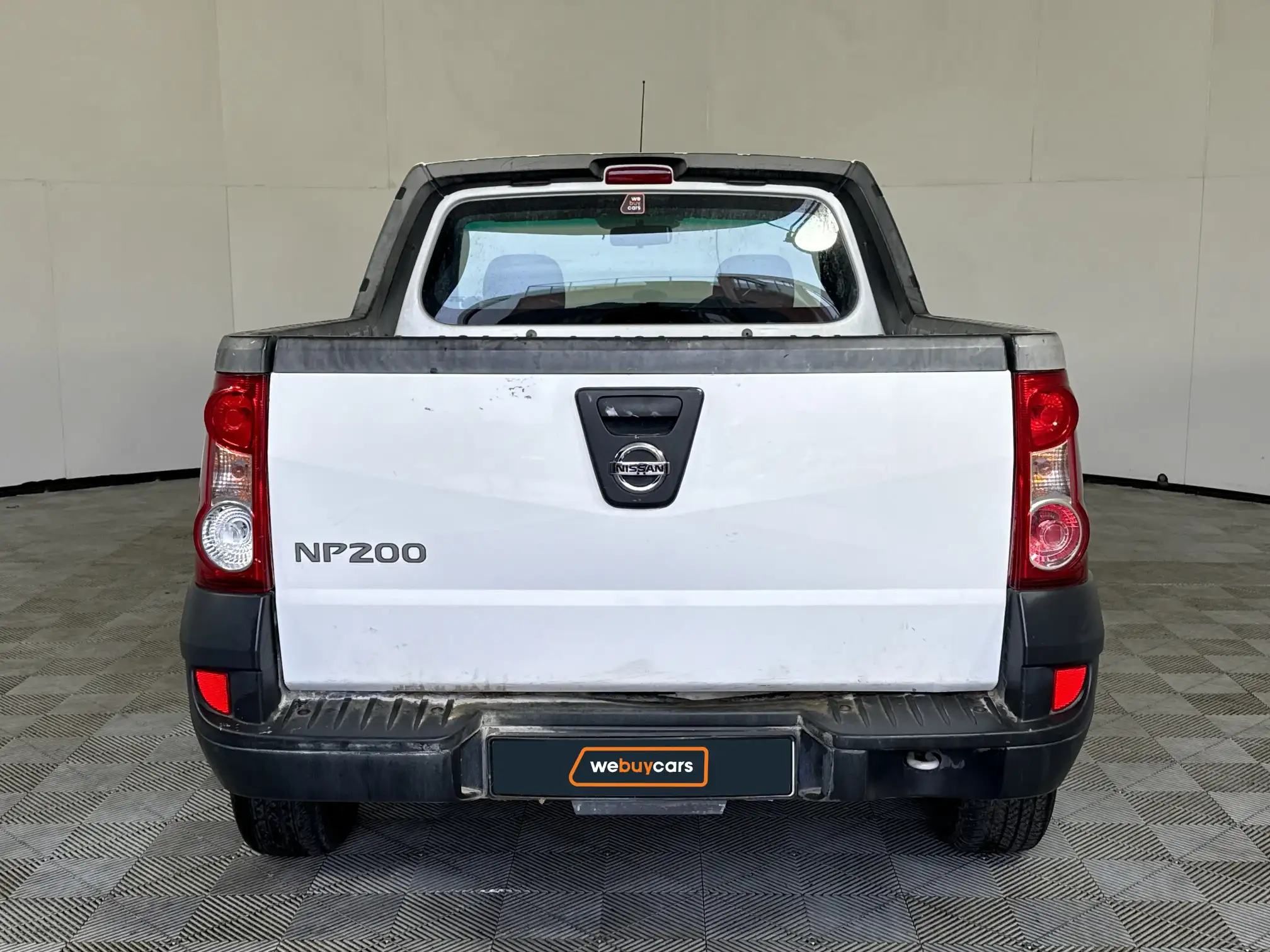 Nissan NP200