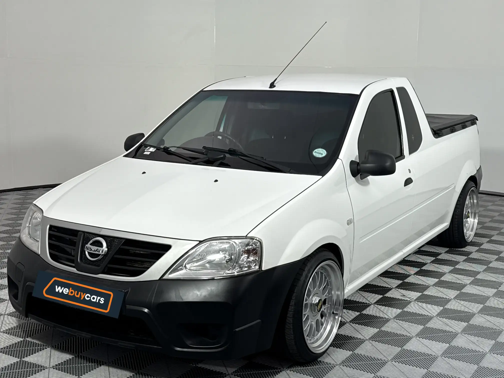 2022 Nissan NP200