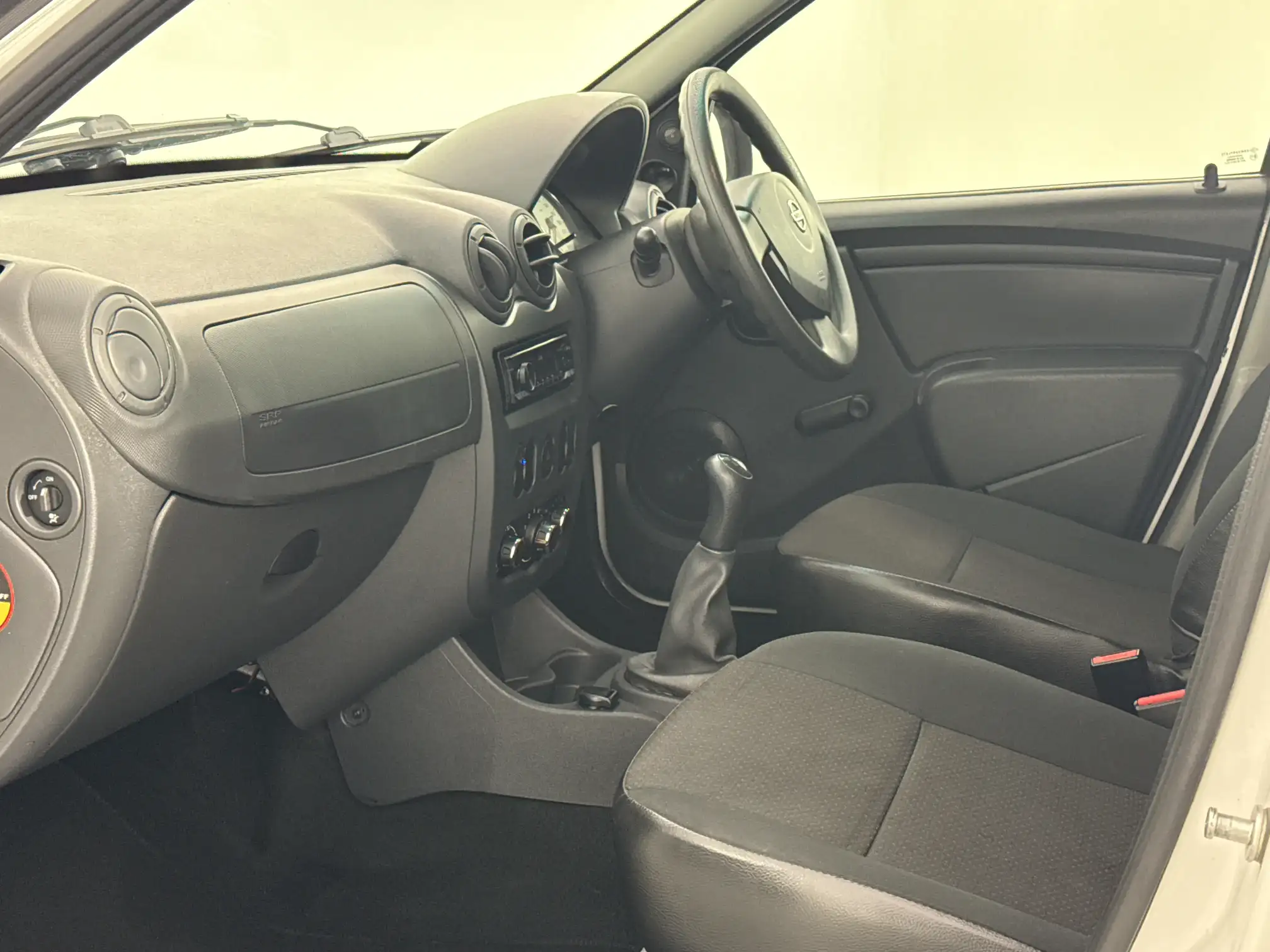 Nissan NP200
