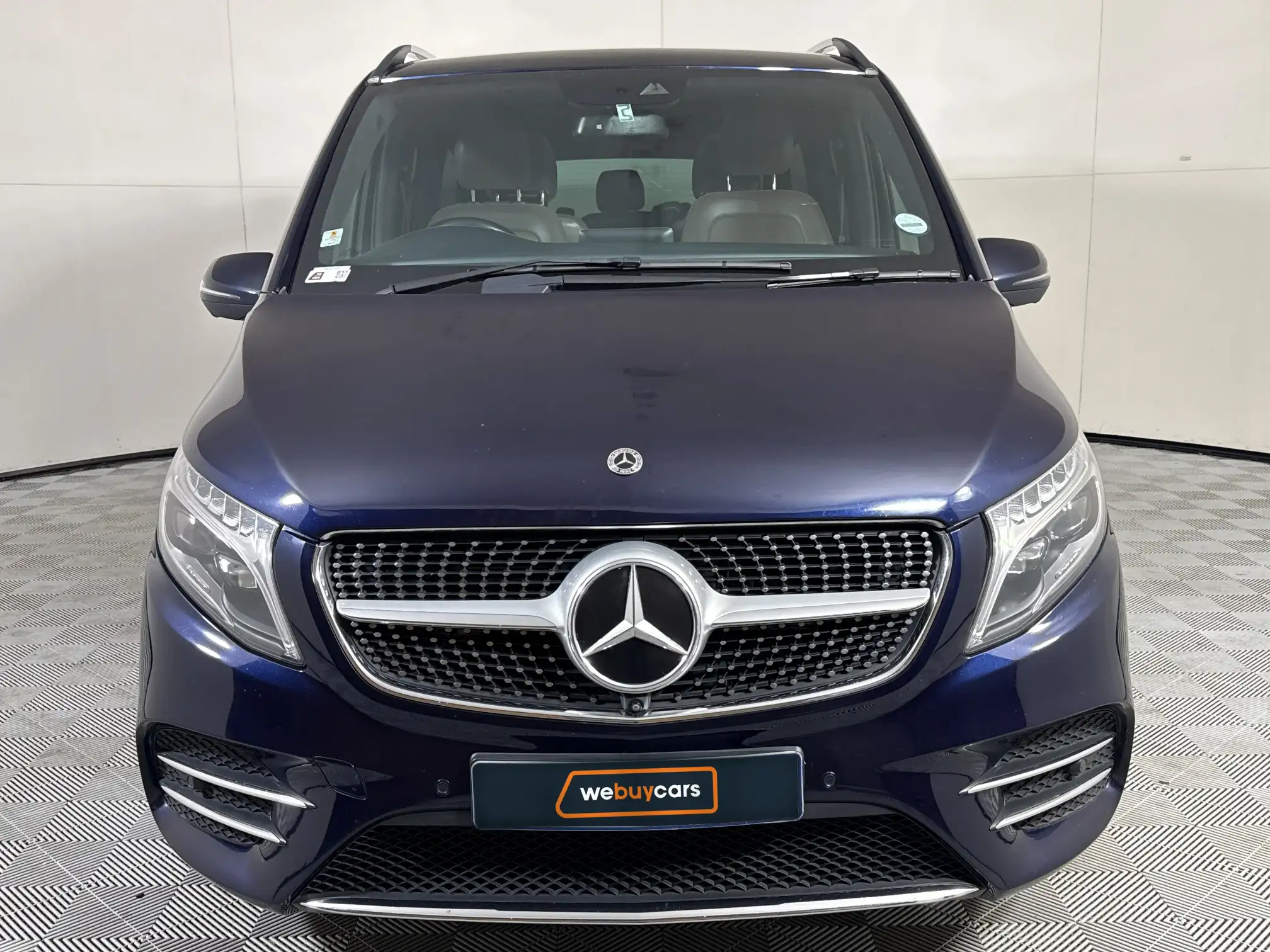 Mercedes-Benz V250
