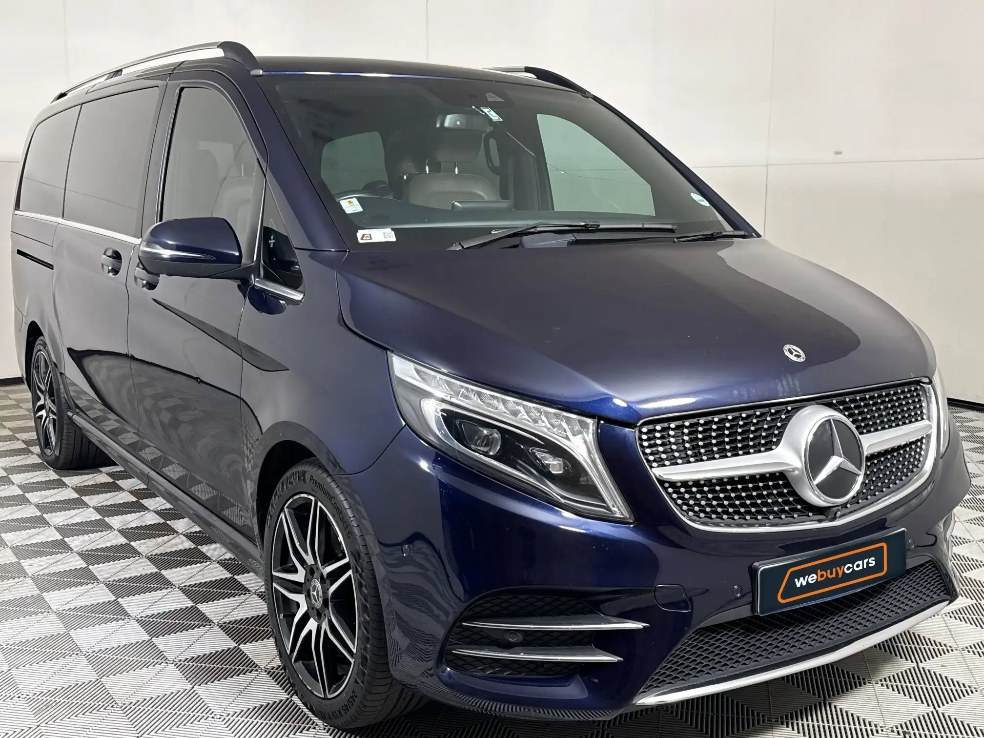 Mercedes-Benz V250