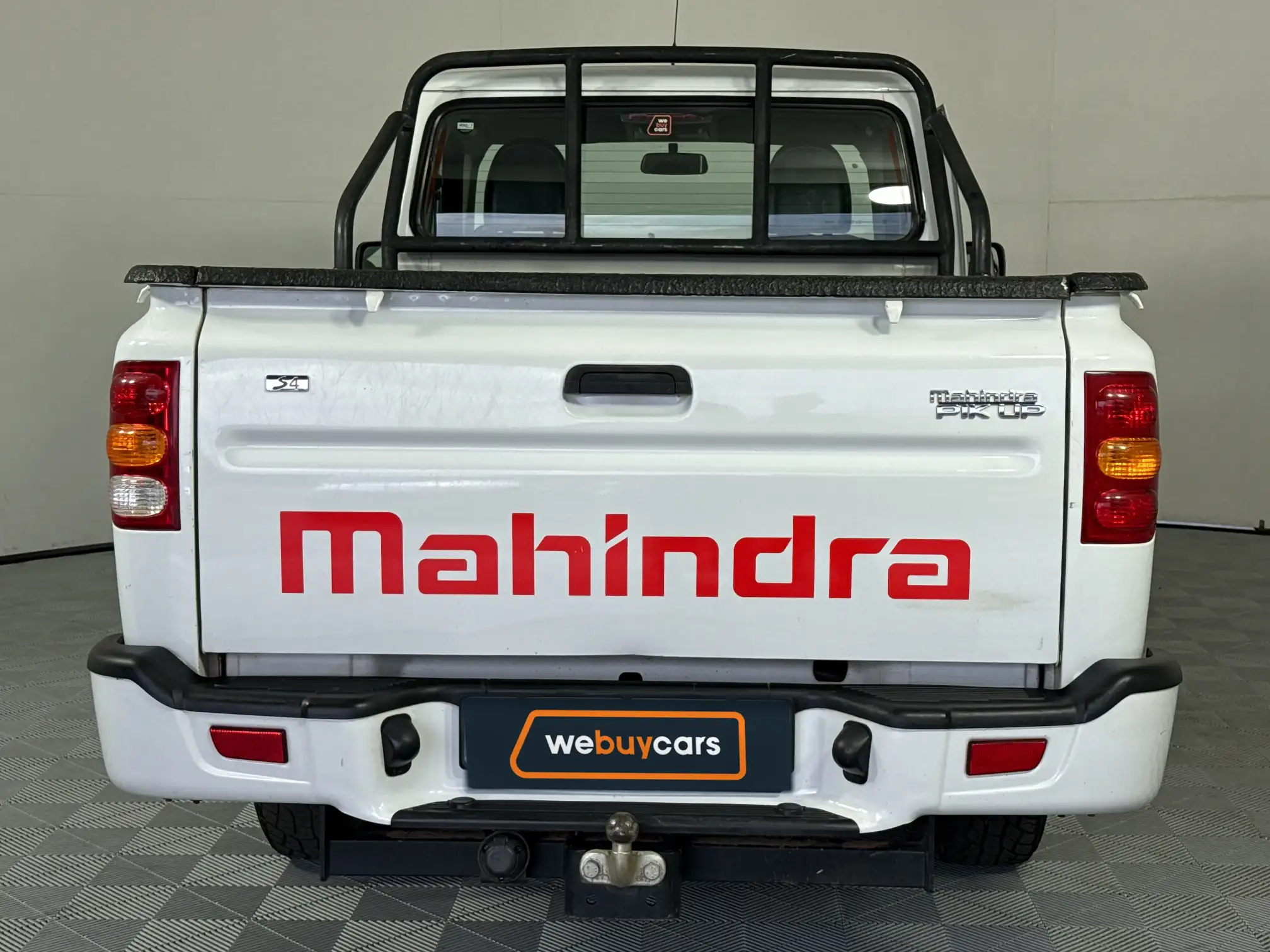 Mahindra PIK UP