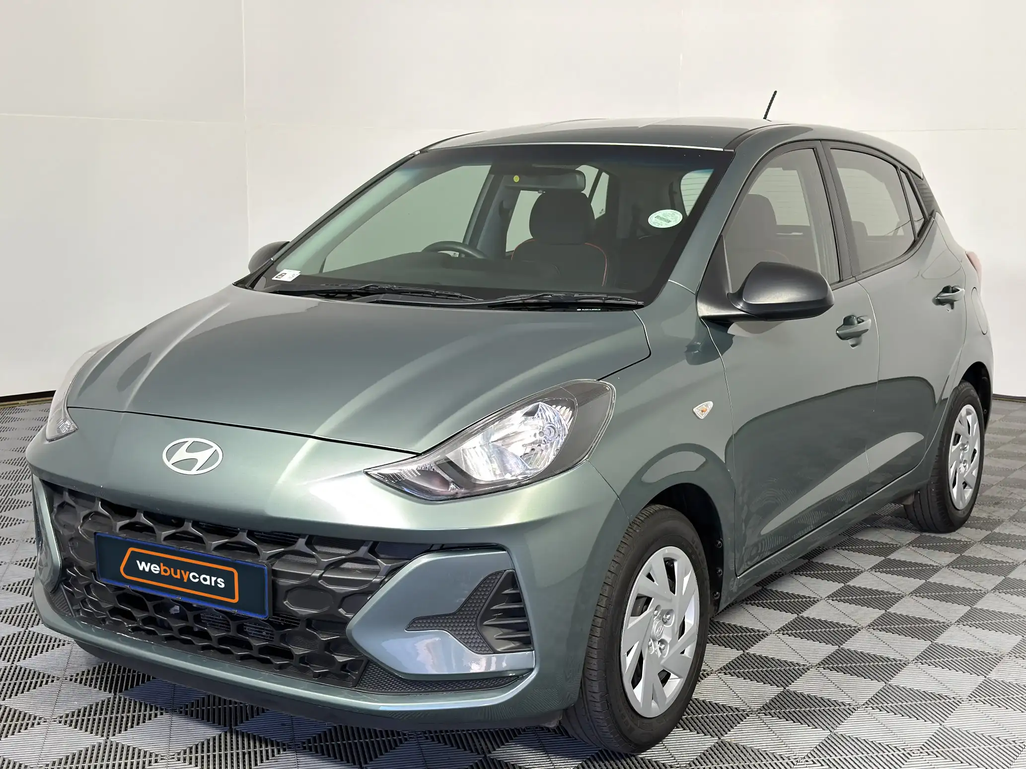 2025 Hyundai i10