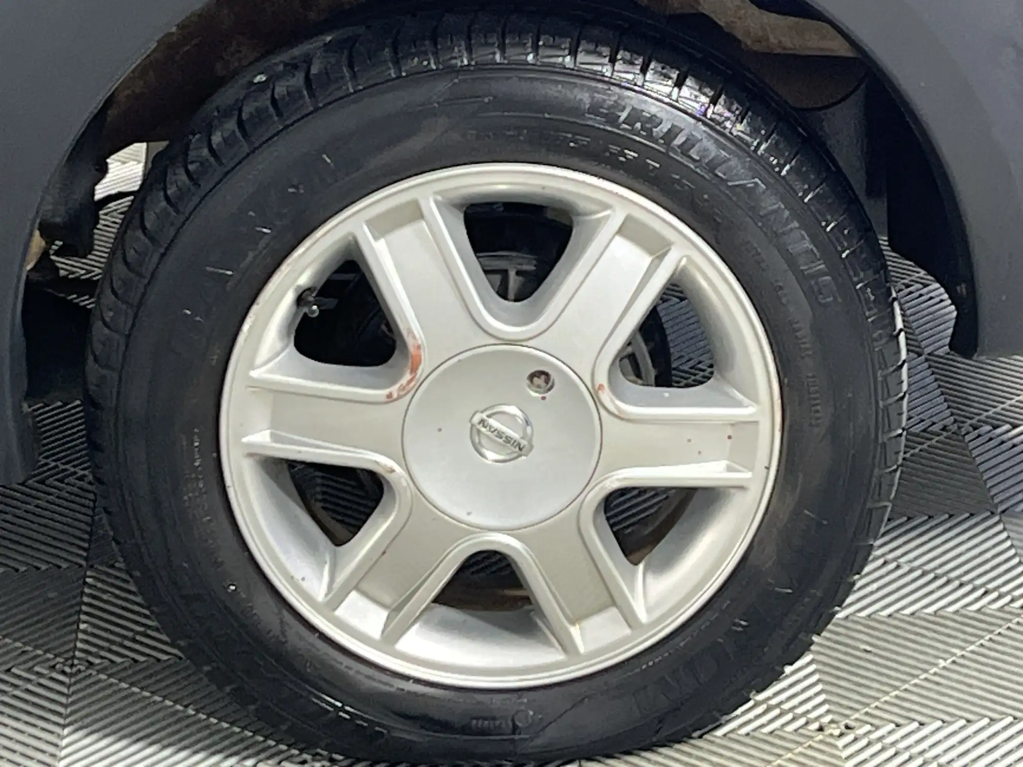 Nissan NP200